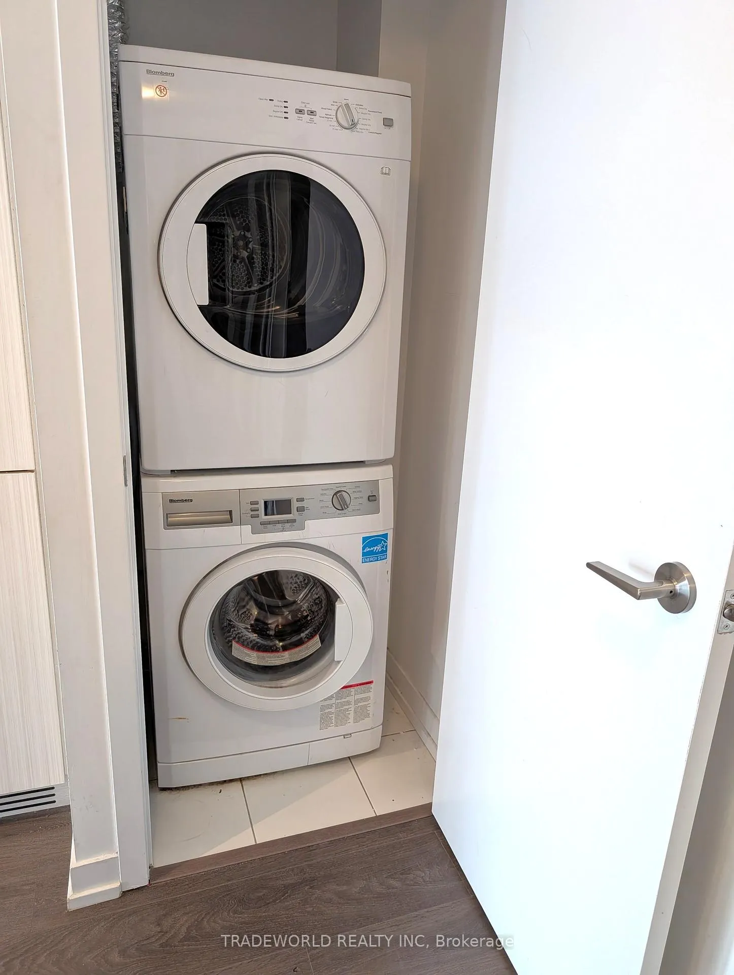 Photo 10 of Unit 1209, 125 Redpath Avenue, Toronto, Mount Pleasant West — HOMEH