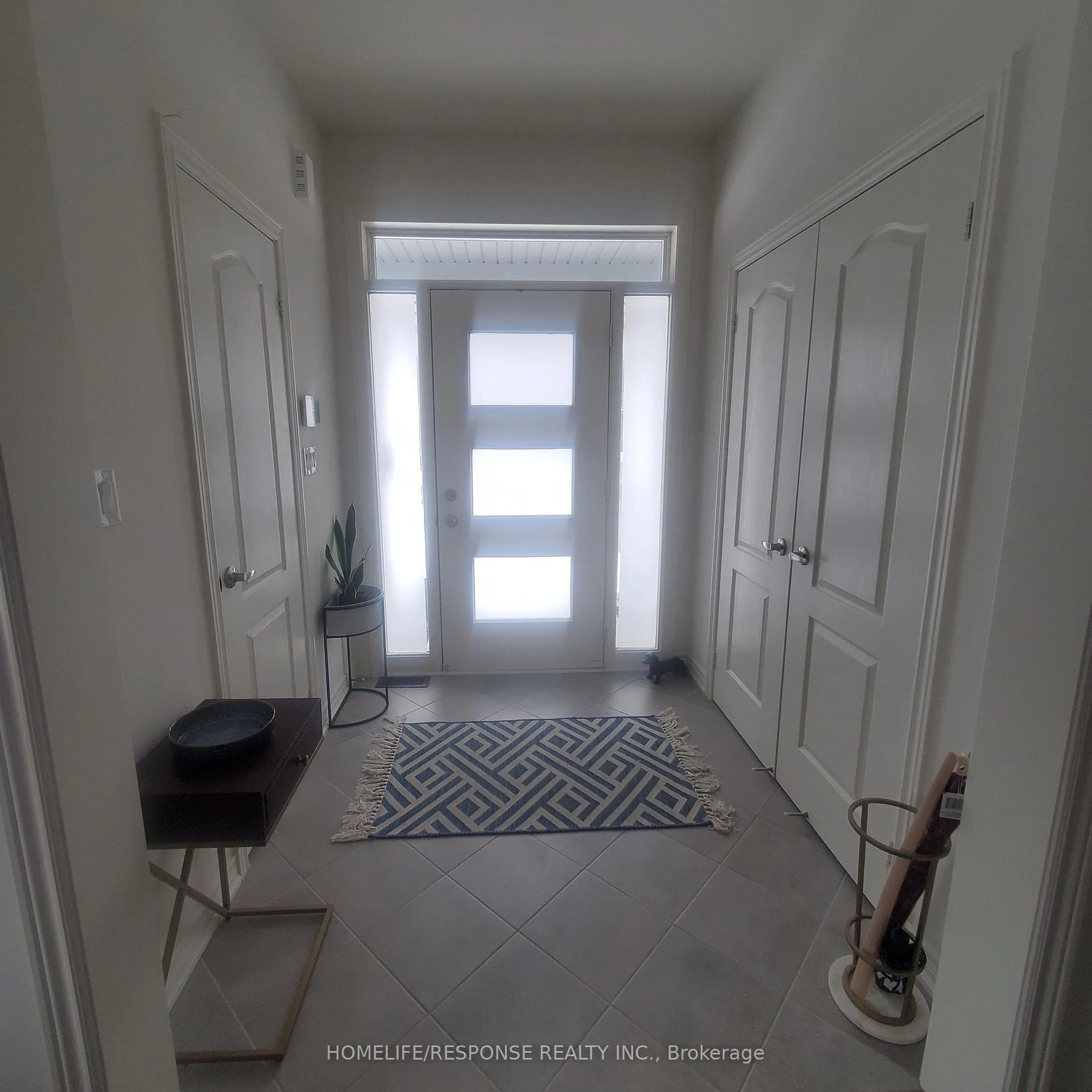 Photo 2 of 288 Skinner Road, Hamilton, Waterdown — HOMEH