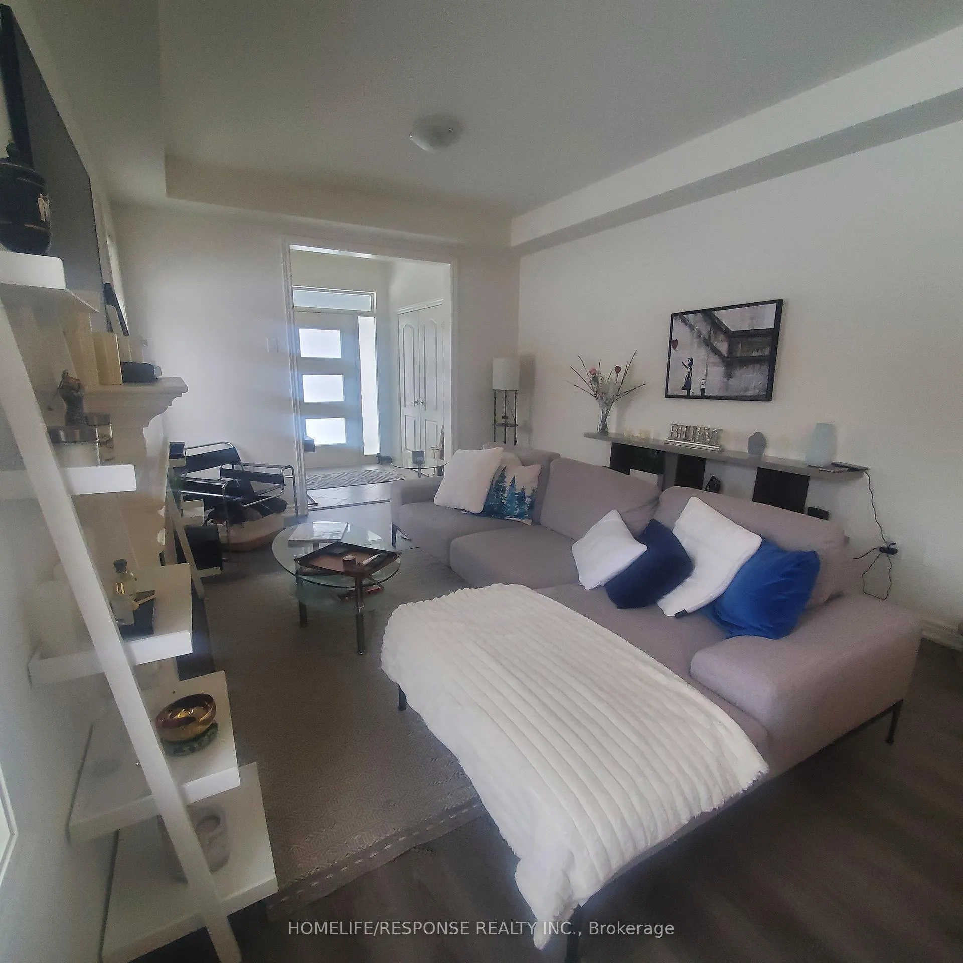 Photo 3 of 288 Skinner Road, Hamilton, Waterdown — HOMEH