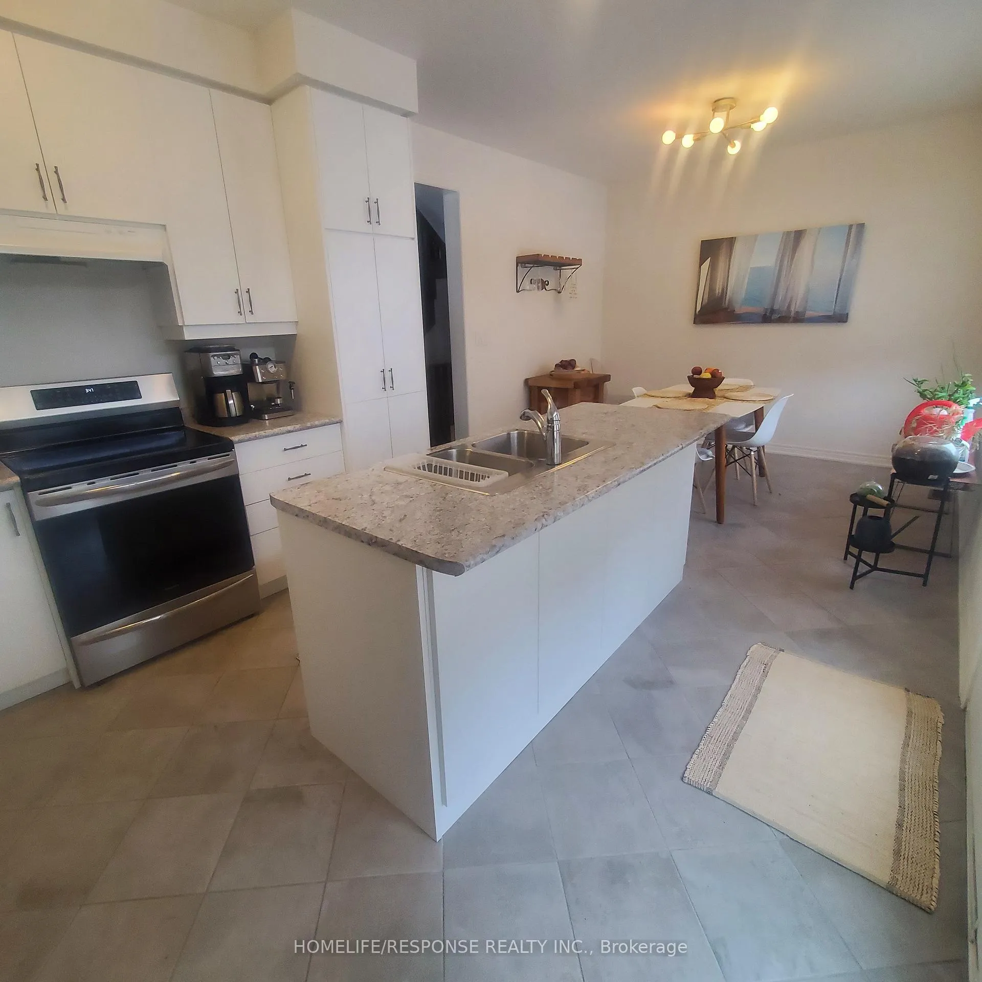 Photo 6 of 288 Skinner Road, Hamilton, Waterdown — HOMEH