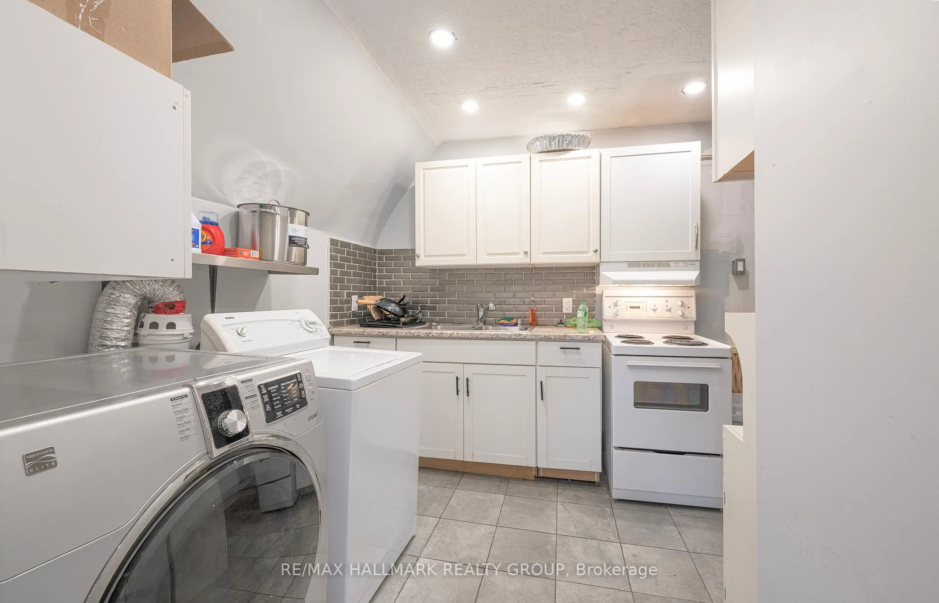 Photo 5 of Unit 1, 5561 Manotick Main Street, Ottawa, Manotick Village & Manotick Estates — HOMEH