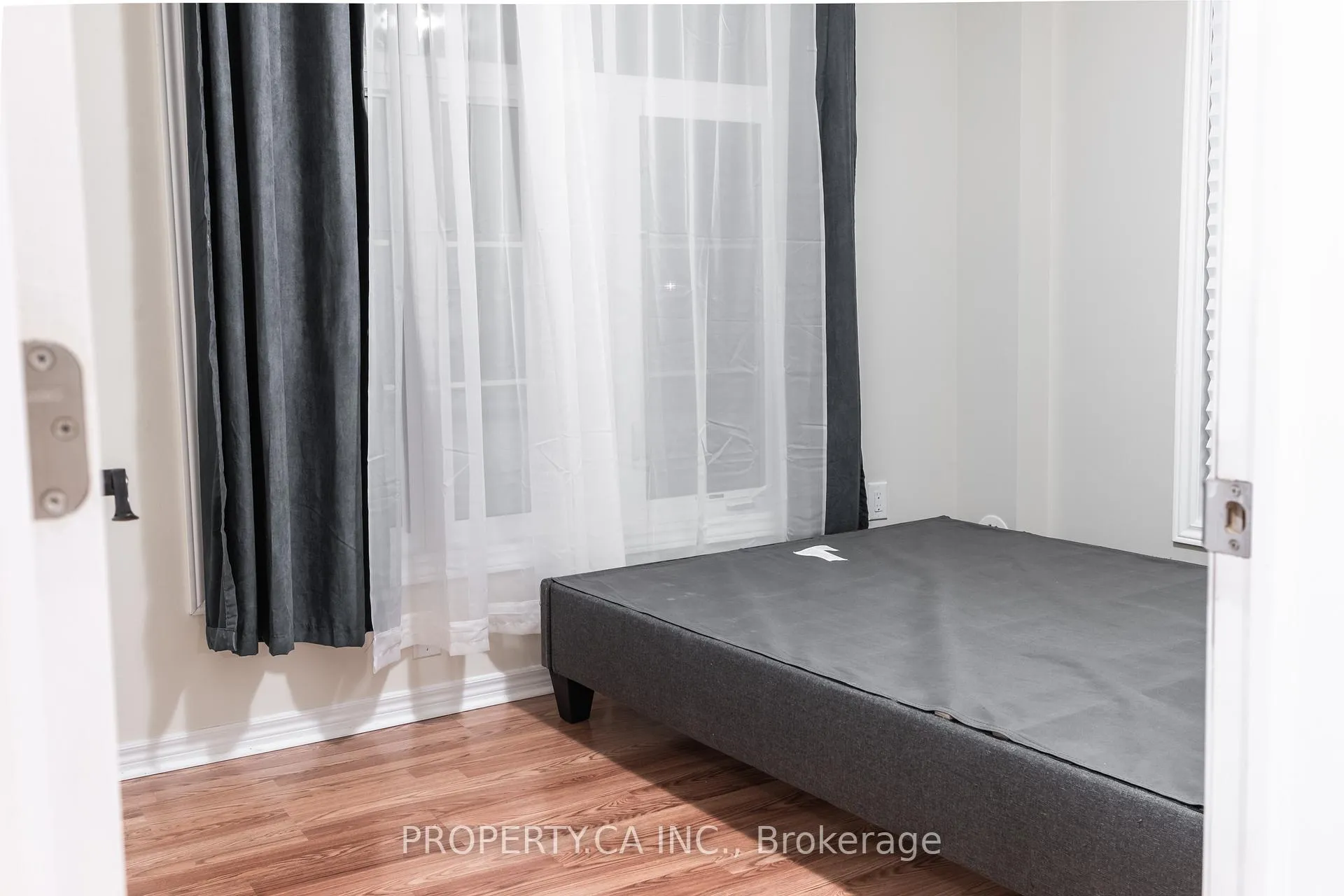 Photo 14 of Unit Lower, 70 Grand Trunk Avenue, Vaughan, Patterson — HOMEH