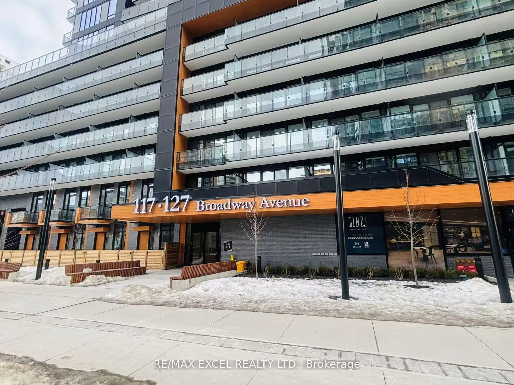 Photo 2 of Unit 3404S, 127 Broadway Avenue, Toronto, Mount Pleasant West — HOMEH