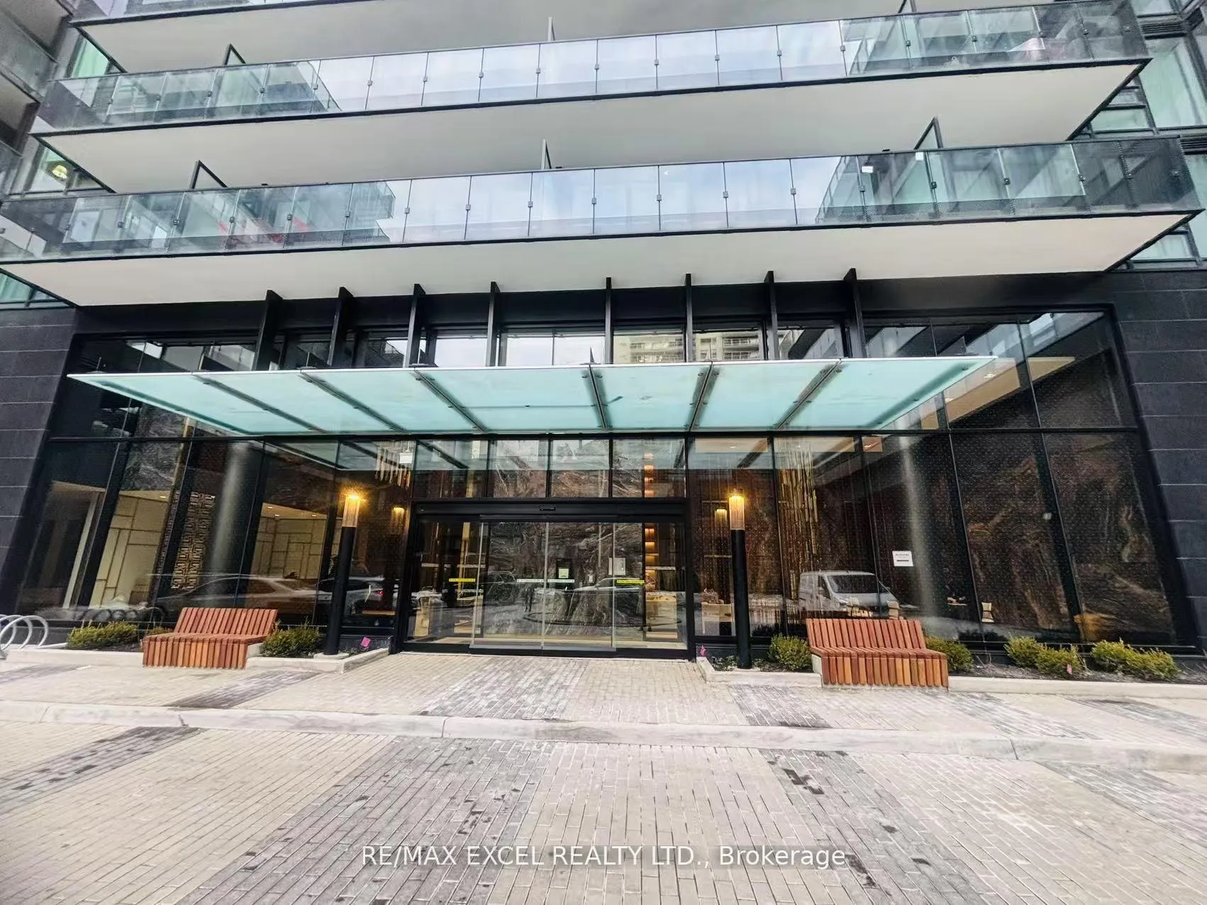 Photo 4 of Unit 3404S, 127 Broadway Avenue, Toronto, Mount Pleasant West — HOMEH