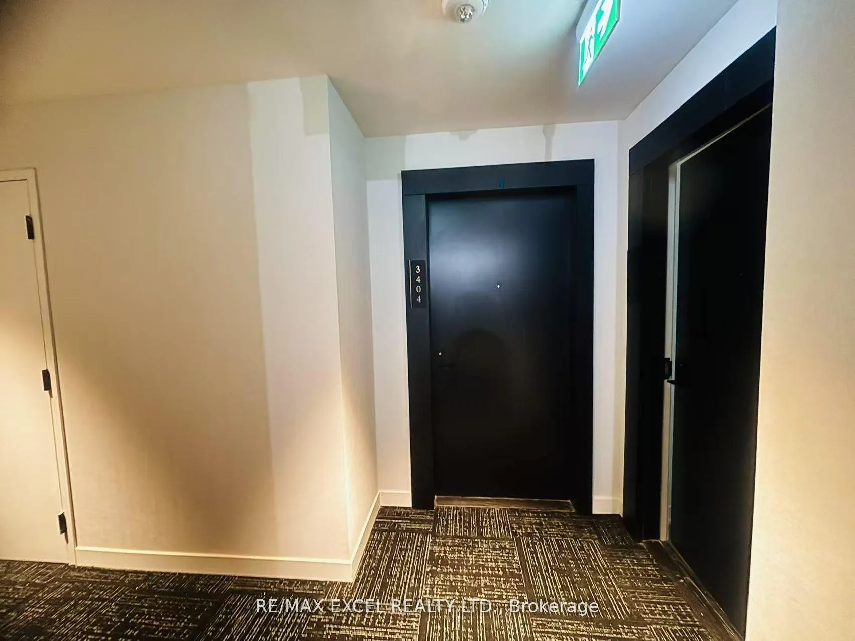 Photo 7 of Unit 3404S, 127 Broadway Avenue, Toronto, Mount Pleasant West — HOMEH