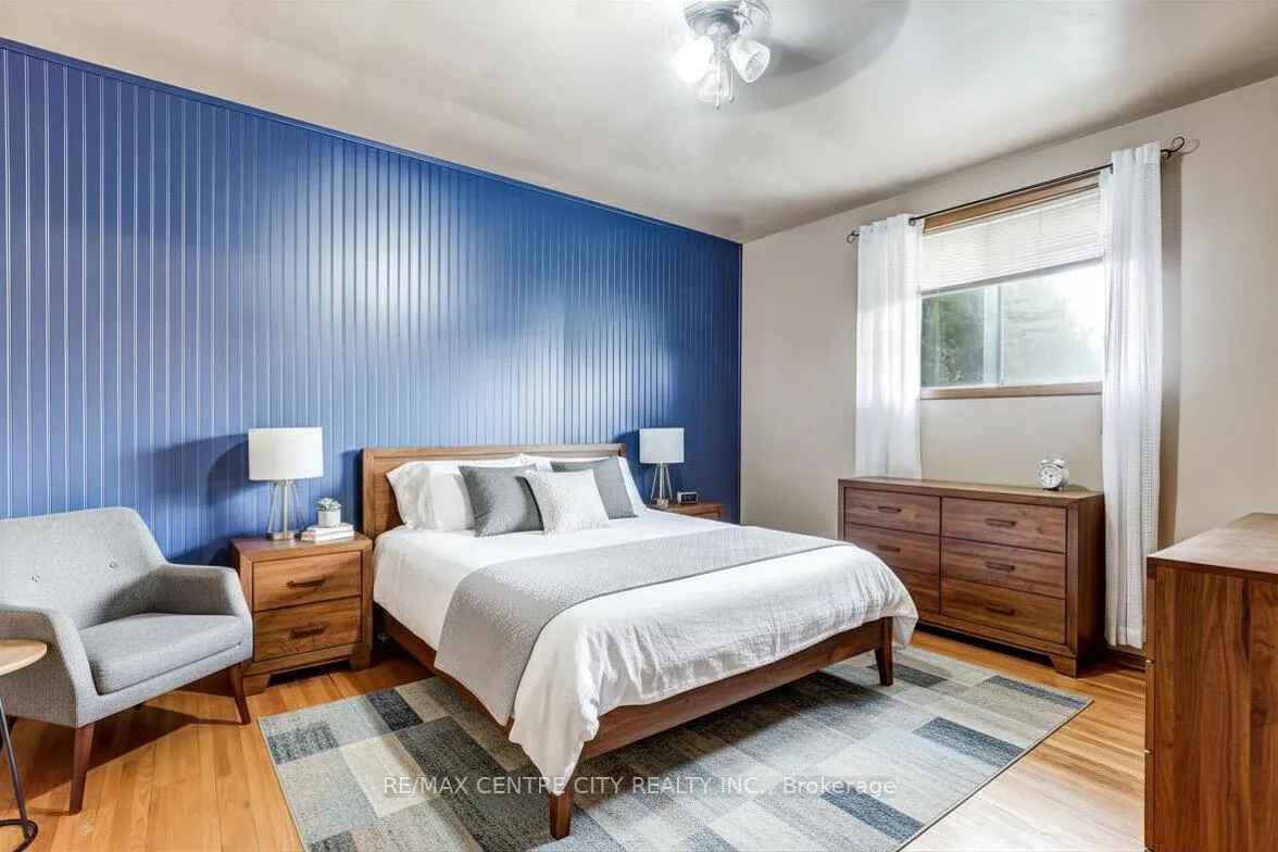 Photo 14 of 124 Fairview Avenue, St. Thomas — HOMEH