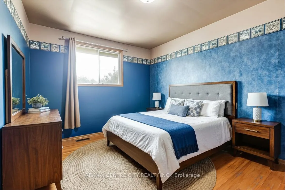 Photo 17 of 124 Fairview Avenue, St. Thomas — HOMEH