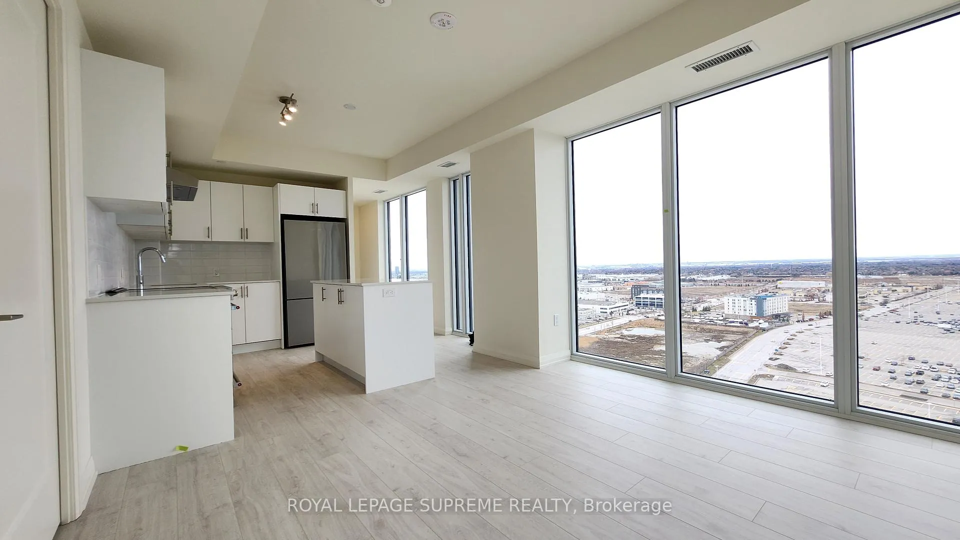 Photo 1 of Unit 1915, 8960 Jane Street, Vaughan, Vellore Village — HOMEH