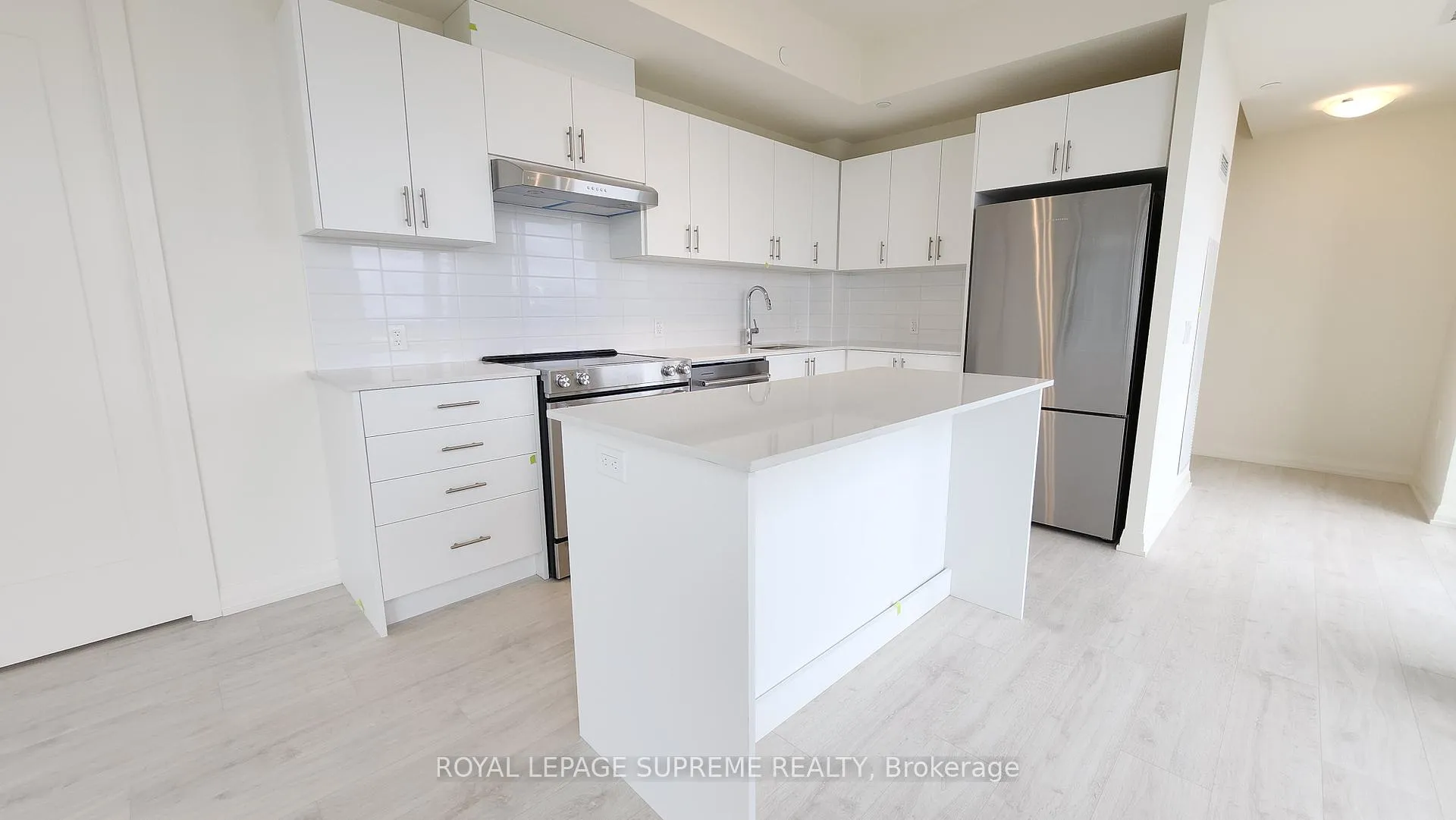 Photo 2 of Unit 1915, 8960 Jane Street, Vaughan, Vellore Village — HOMEH