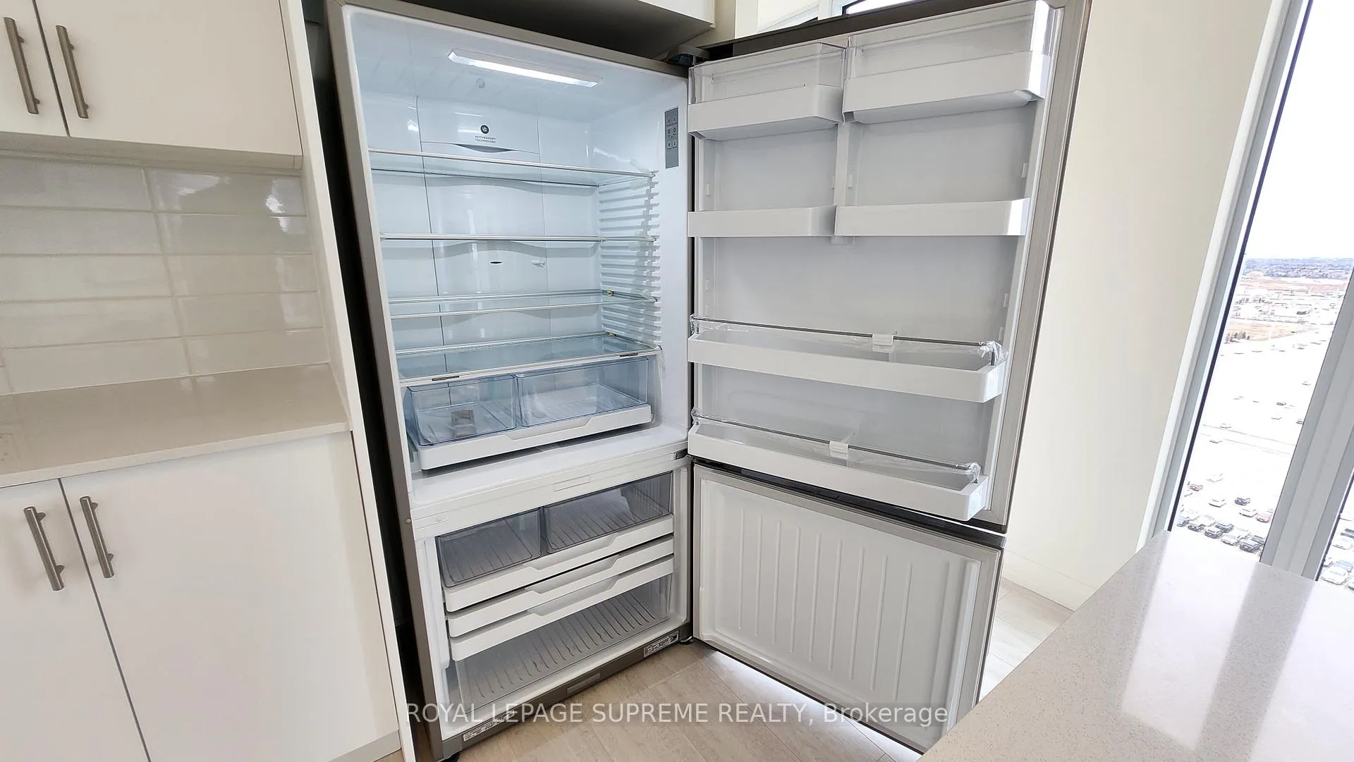 Photo 9 of Unit 1915, 8960 Jane Street, Vaughan, Vellore Village — HOMEH