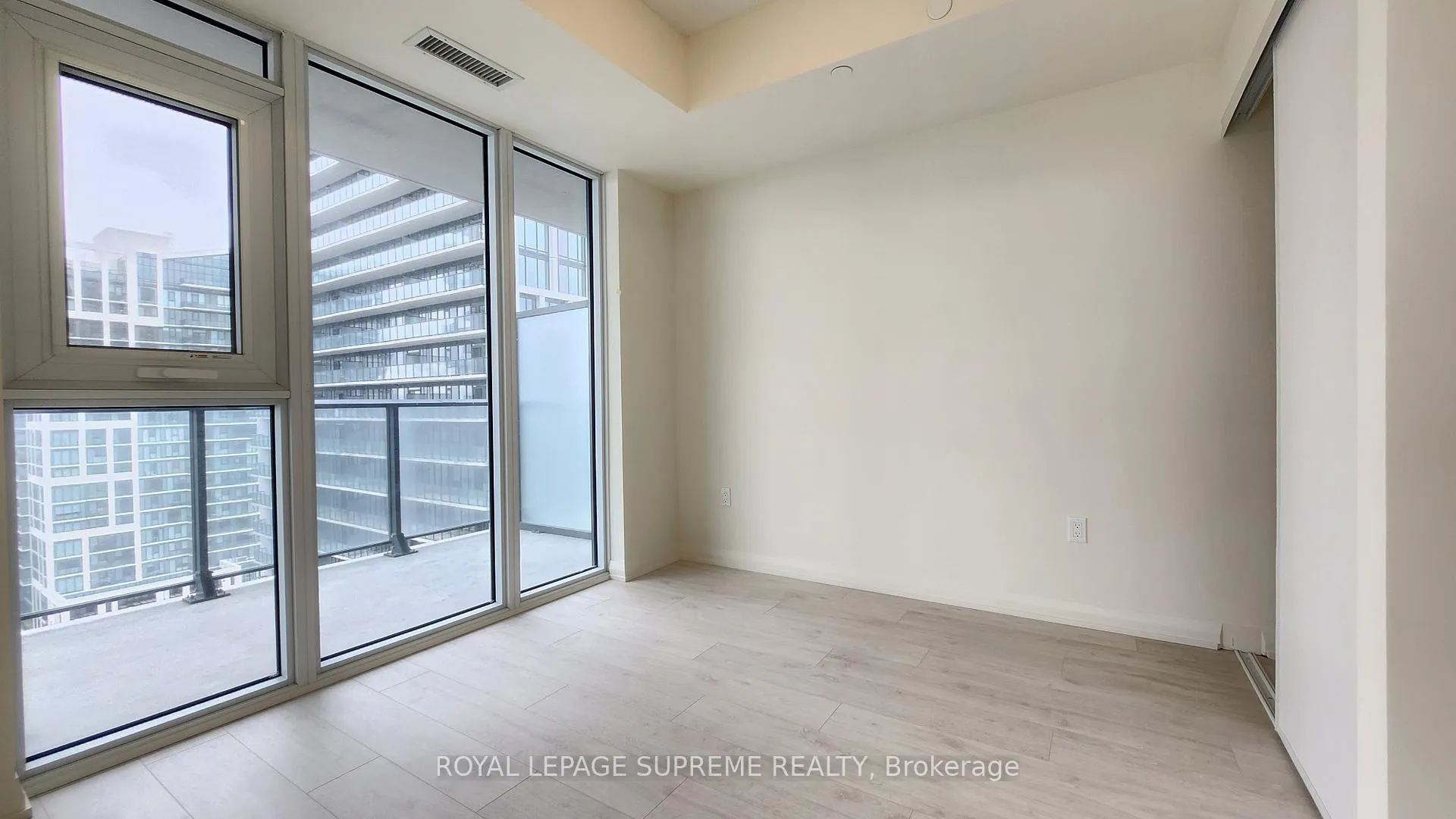 Photo 10 of Unit 1915, 8960 Jane Street, Vaughan, Vellore Village — HOMEH