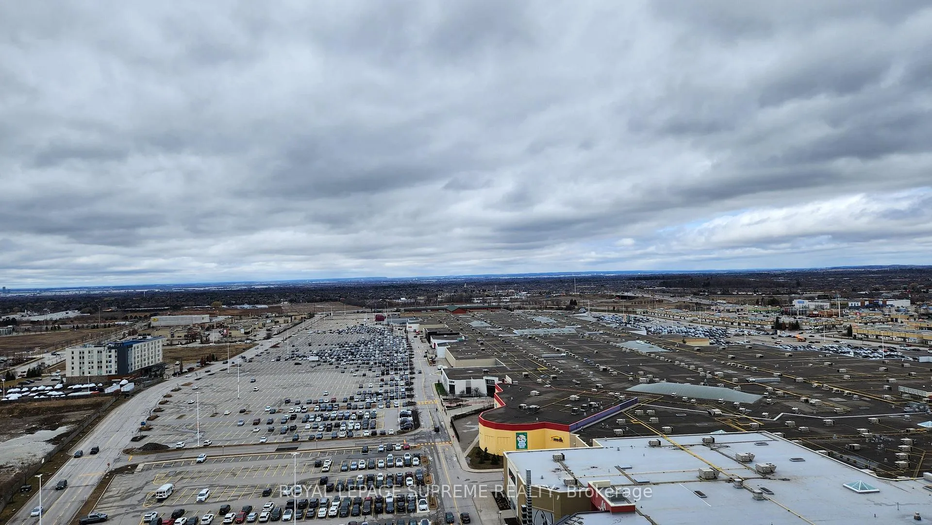 Photo 22 of Unit 1915, 8960 Jane Street, Vaughan, Vellore Village — HOMEH