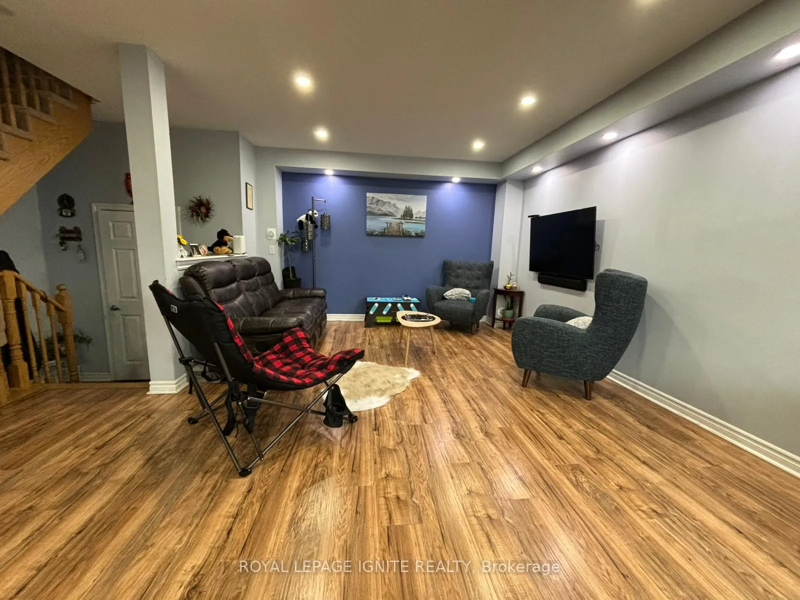 Photo 3 of 57 Far North Court, Oshawa, Windfields — HOMEH