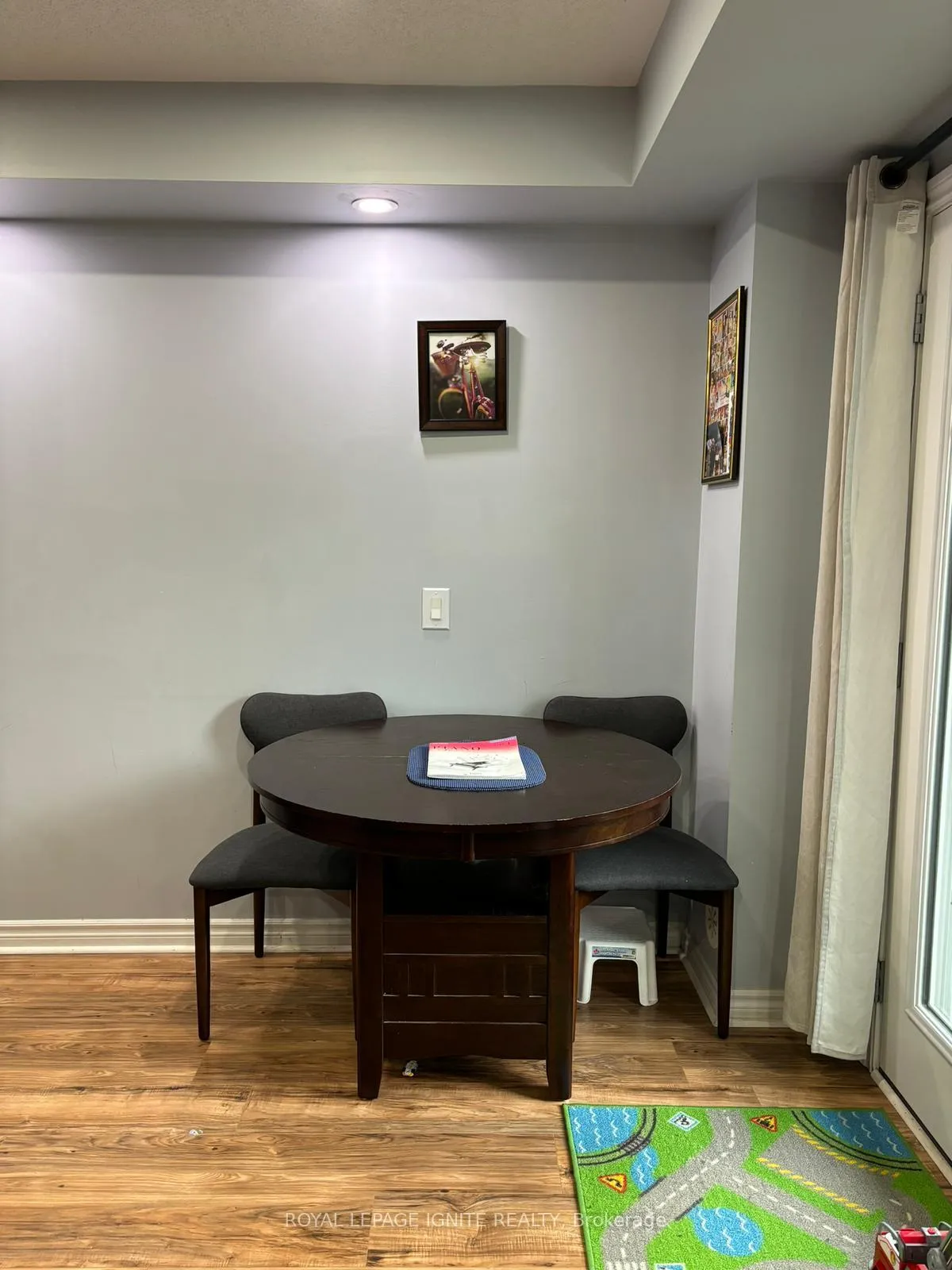 Photo 5 of 57 Far North Court, Oshawa, Windfields — HOMEH