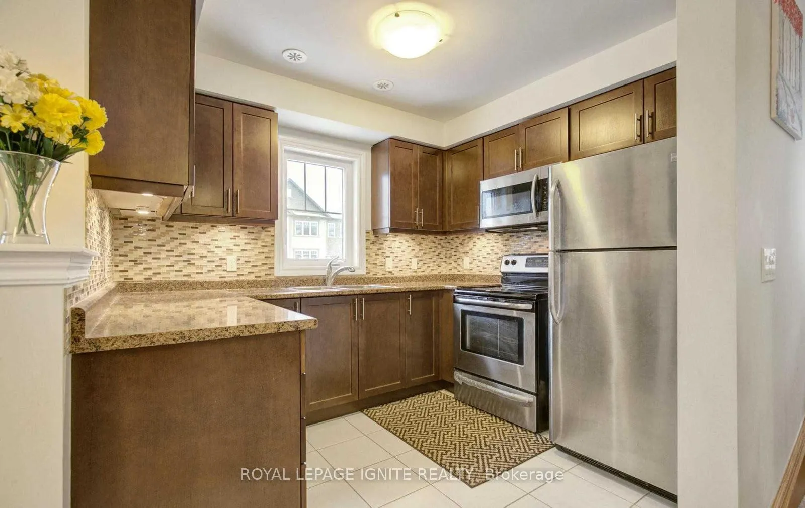 Photo 8 of 57 Far North Court, Oshawa, Windfields — HOMEH