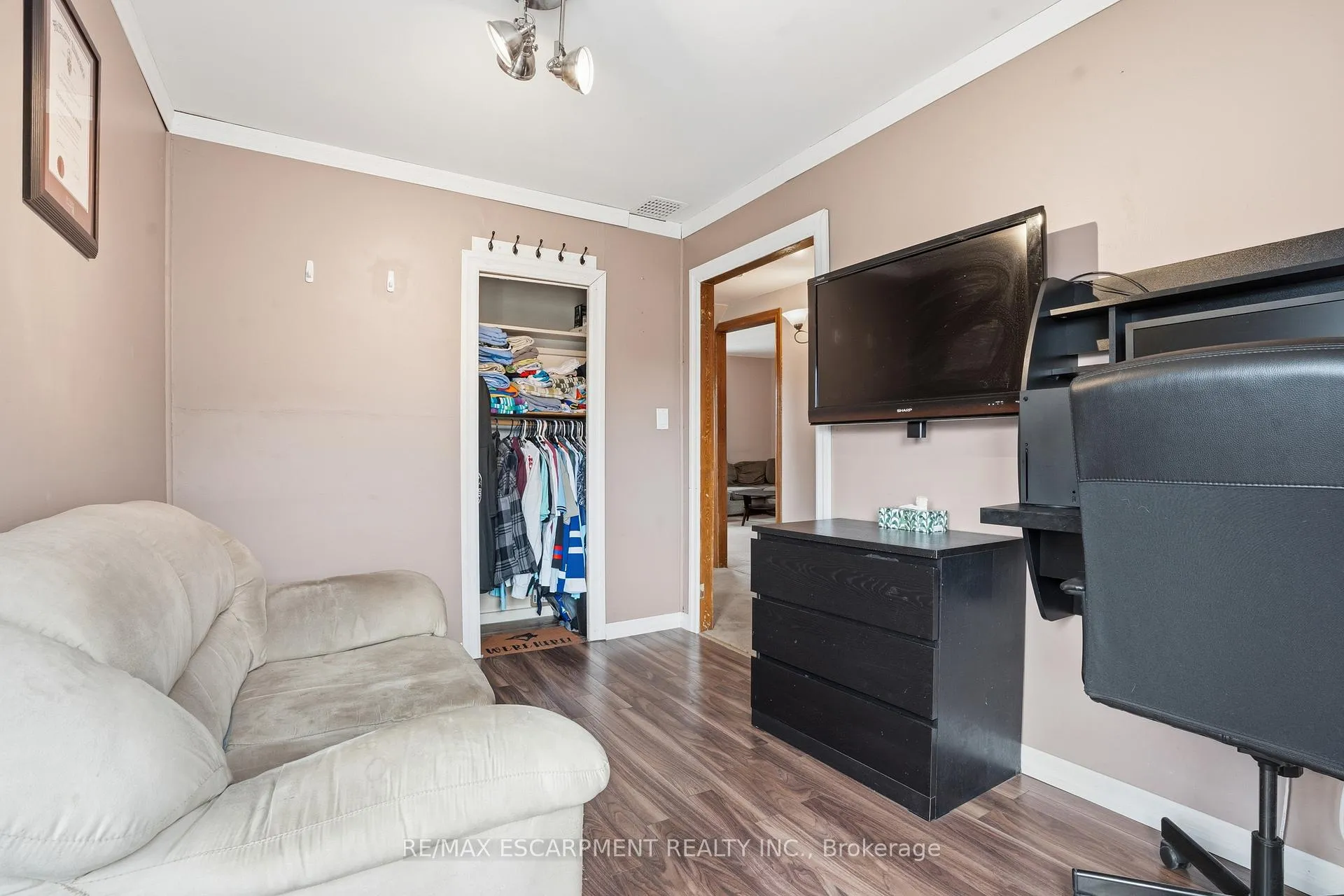 Photo 12 of 252 Ivon Avenue, Hamilton, Normanhurst — HOMEH