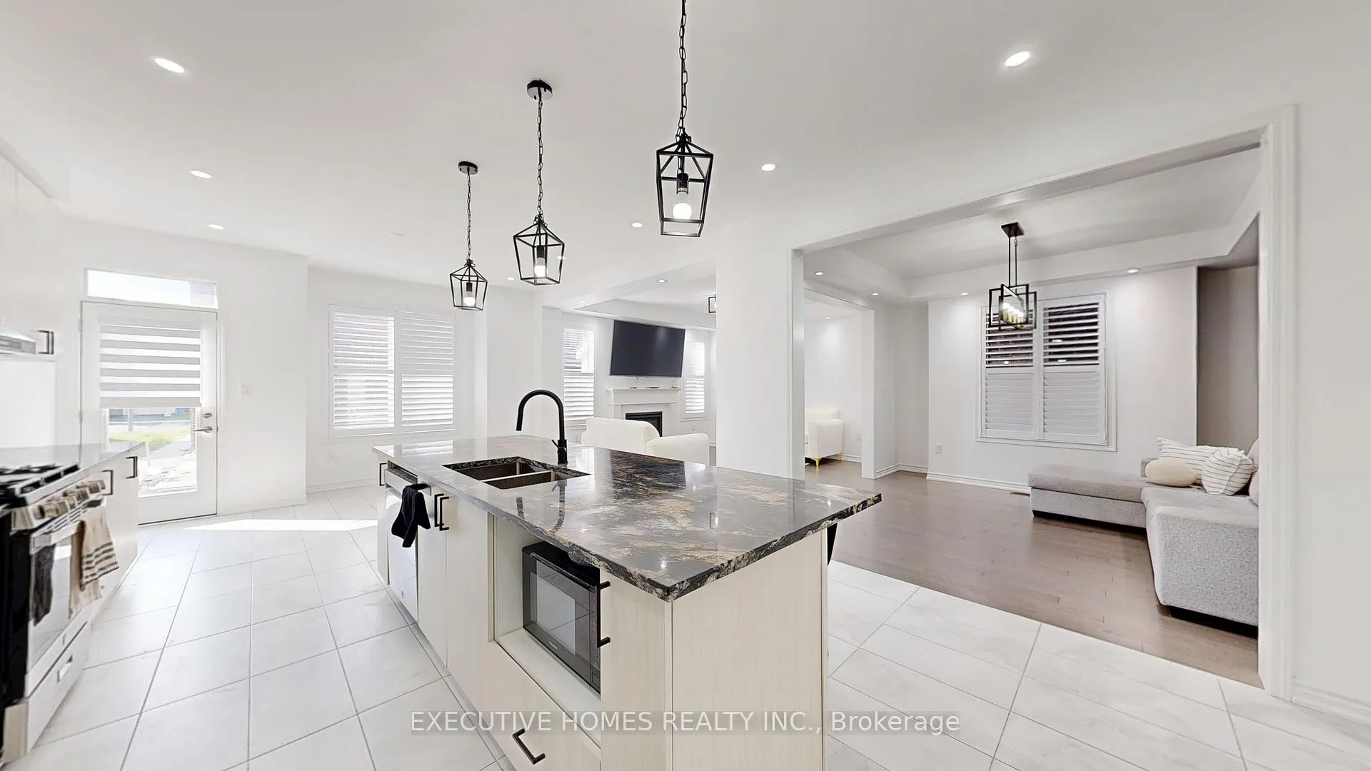 Photo 10 of 2885 Foxden Square, Pickering, Rural Pickering — HOMEH