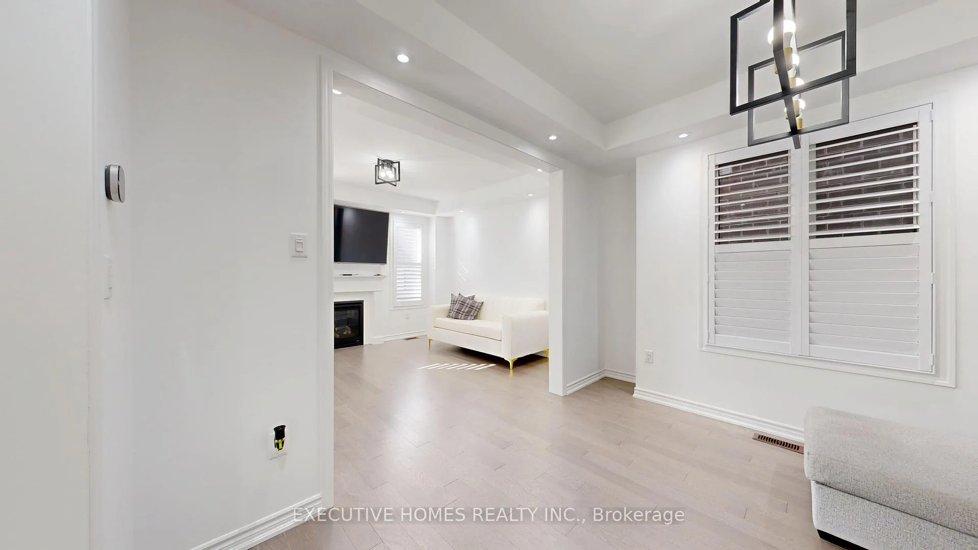 Photo 18 of 2885 Foxden Square, Pickering, Rural Pickering — HOMEH