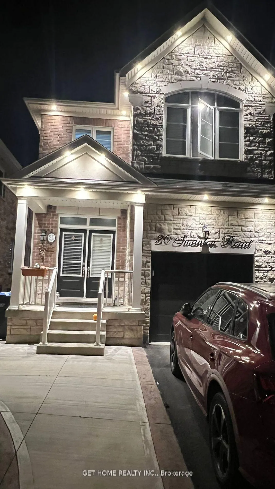 Photo 2 of 20 Swanton Road W, Brampton, Credit Valley — HOMEH