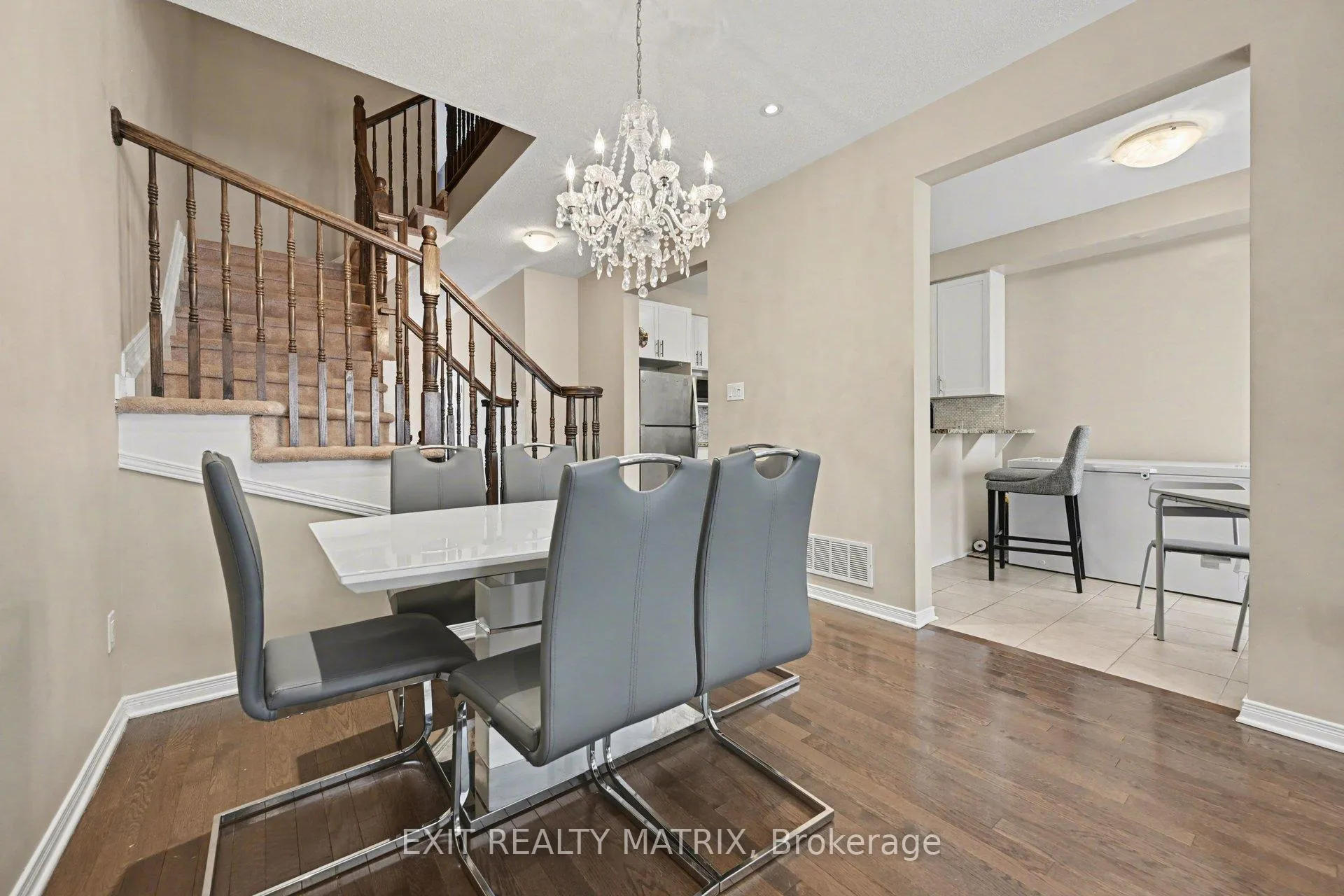 Photo 12 of 233 Losino Crescent, Ottawa, Kanata - Emerald Meadows/Trailwest — HOMEH