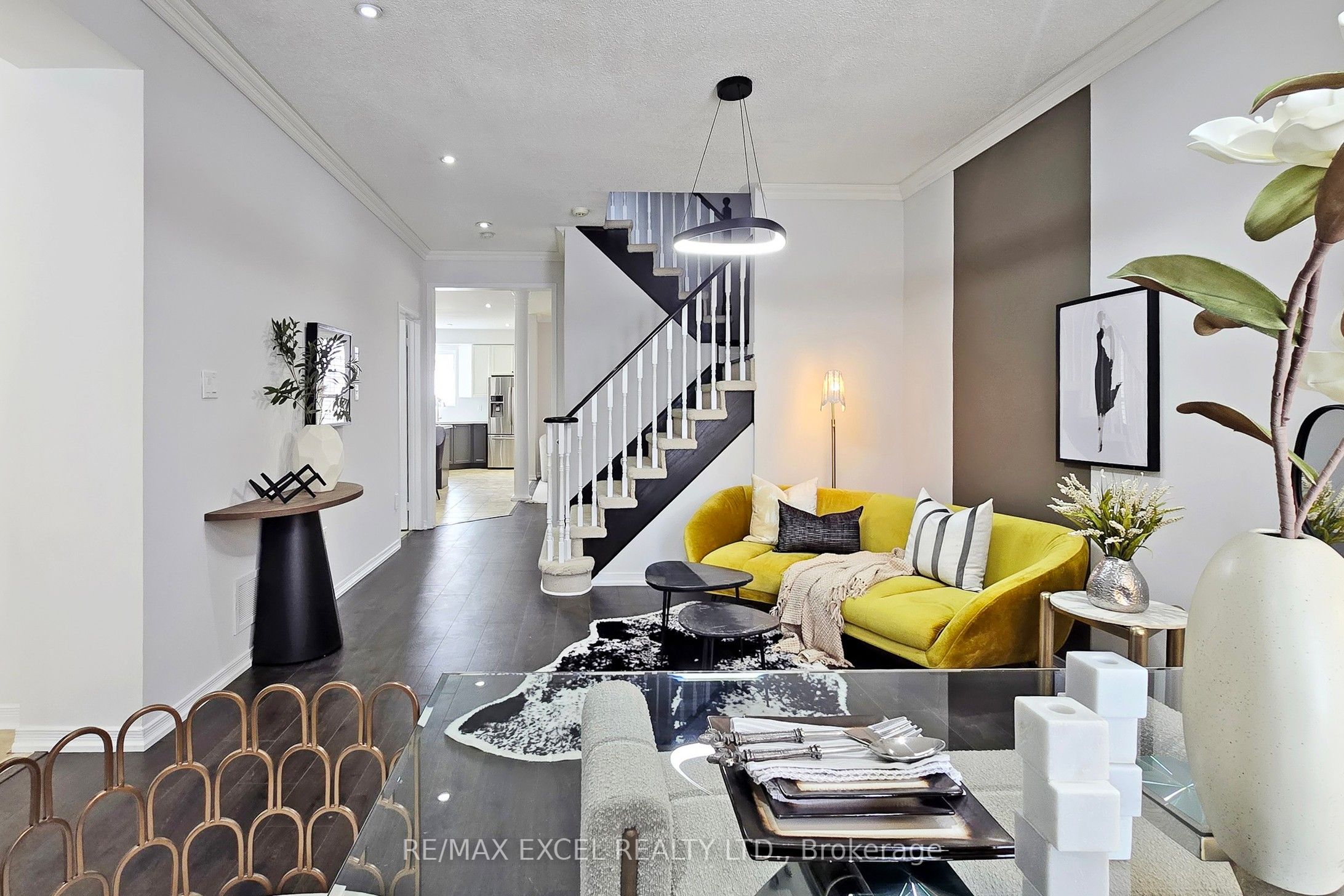 Photo 5 of 43 Evaridge Drive, Markham, Cornell — HOMEH