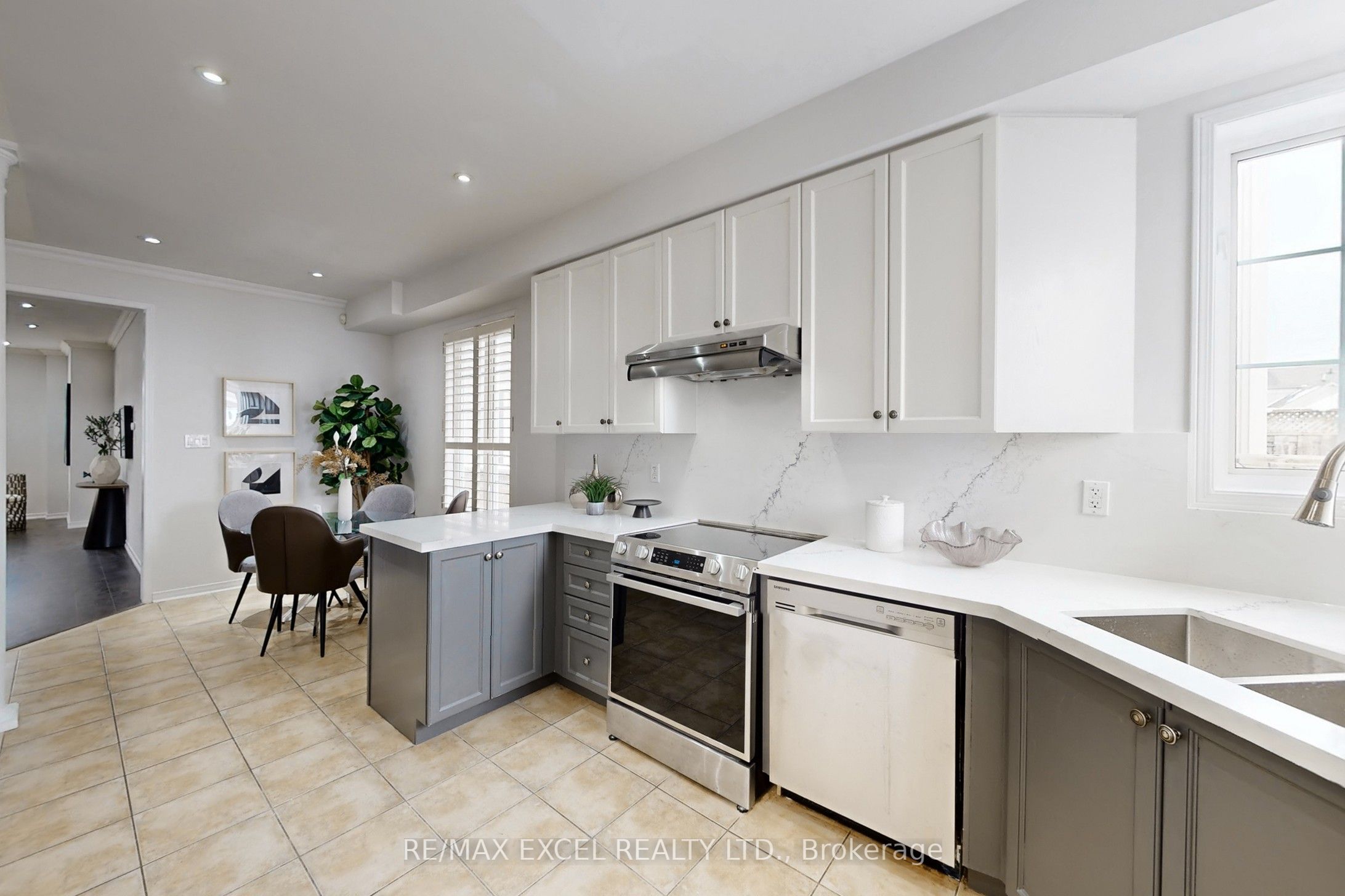 Photo 9 of 43 Evaridge Drive, Markham, Cornell — HOMEH