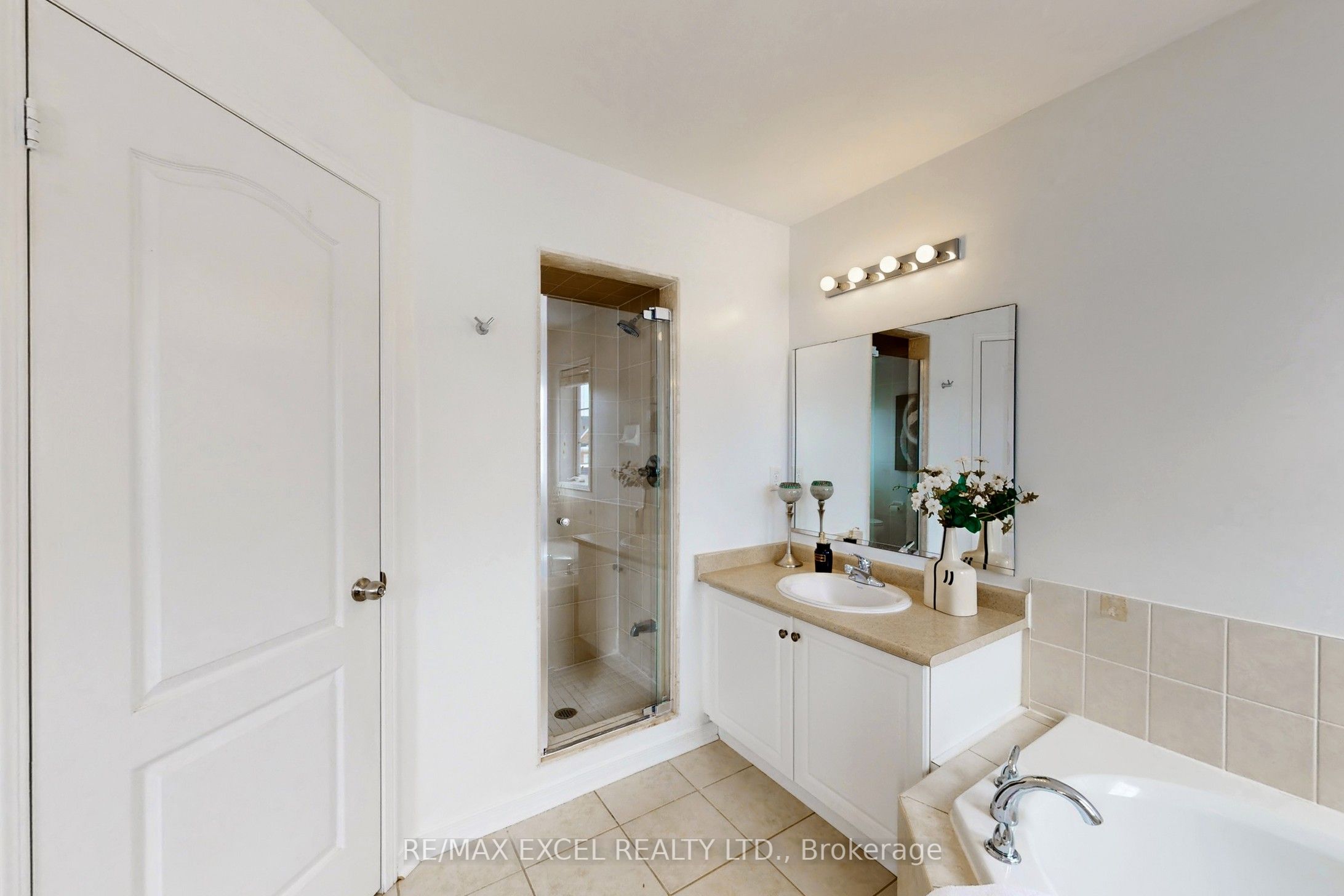 Photo 20 of 43 Evaridge Drive, Markham, Cornell — HOMEH