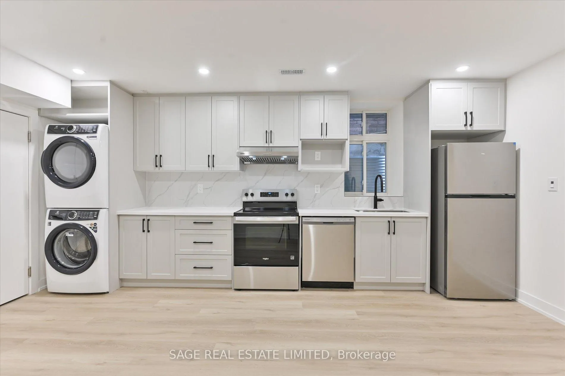 Photo 6 of Unit Lower, 91 Hogarth Avenue, Toronto, North Riverdale — HOMEH