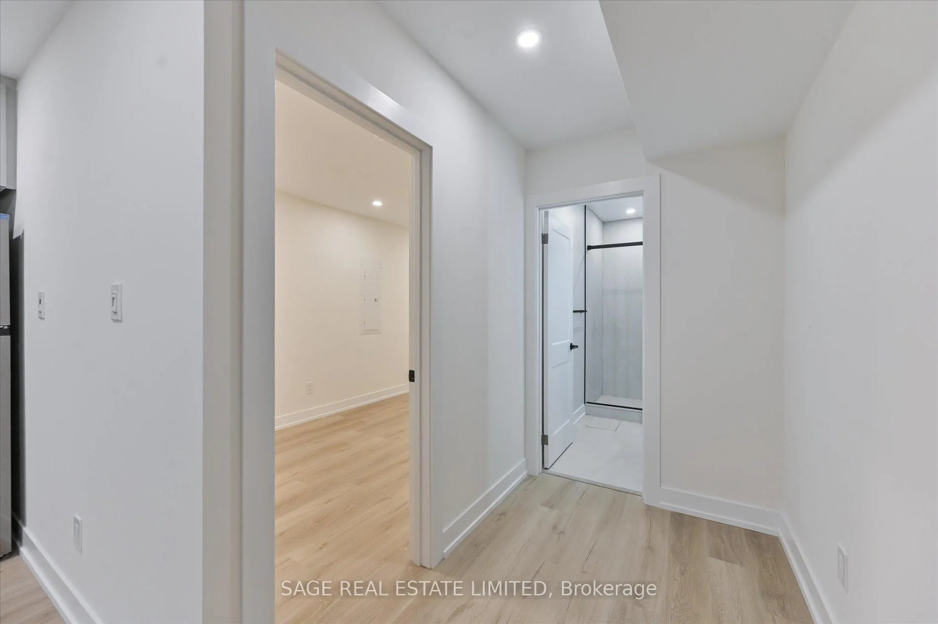 Photo 10 of Unit Lower, 91 Hogarth Avenue, Toronto, North Riverdale — HOMEH
