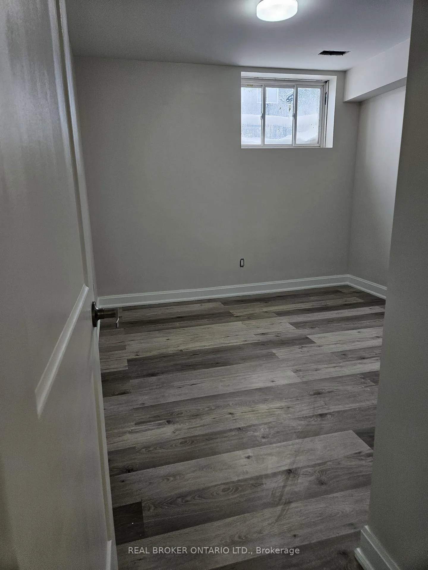 Photo 12 of Unit Lower Level, 63 Hildred Street, Welland, Lincoln/Crowland — HOMEH