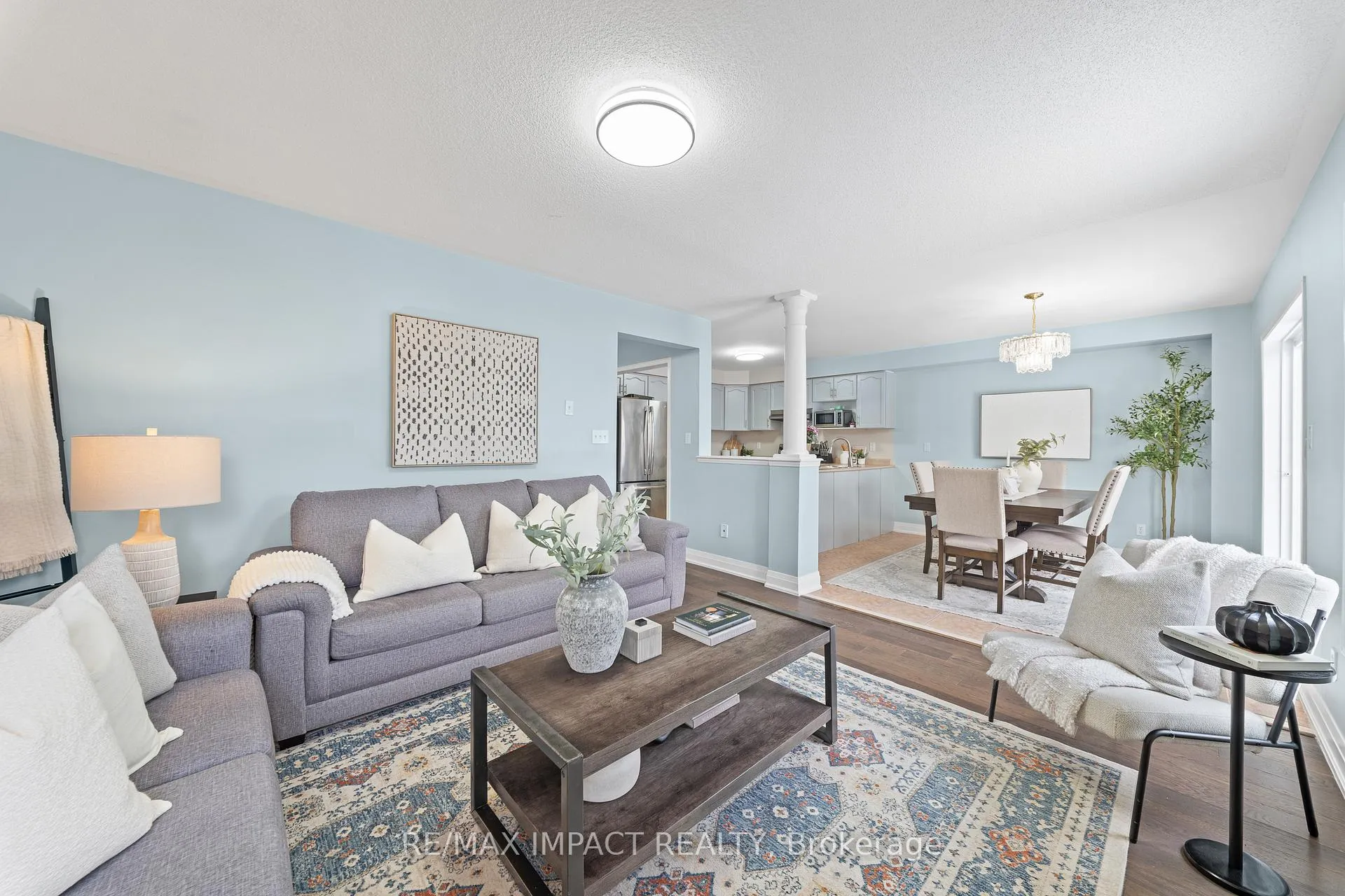 Photo 9 of 735 Brasswinds Trail N, Oshawa, Pinecrest — HOMEH