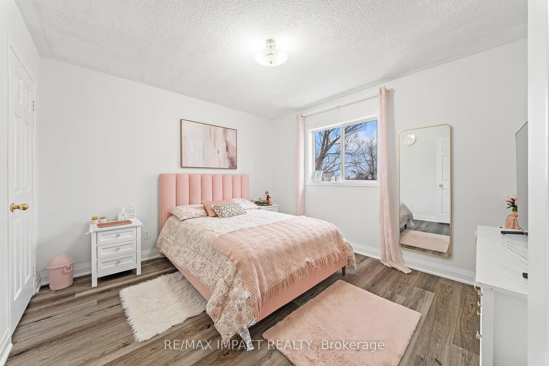 Photo 18 of 735 Brasswinds Trail N, Oshawa, Pinecrest — HOMEH