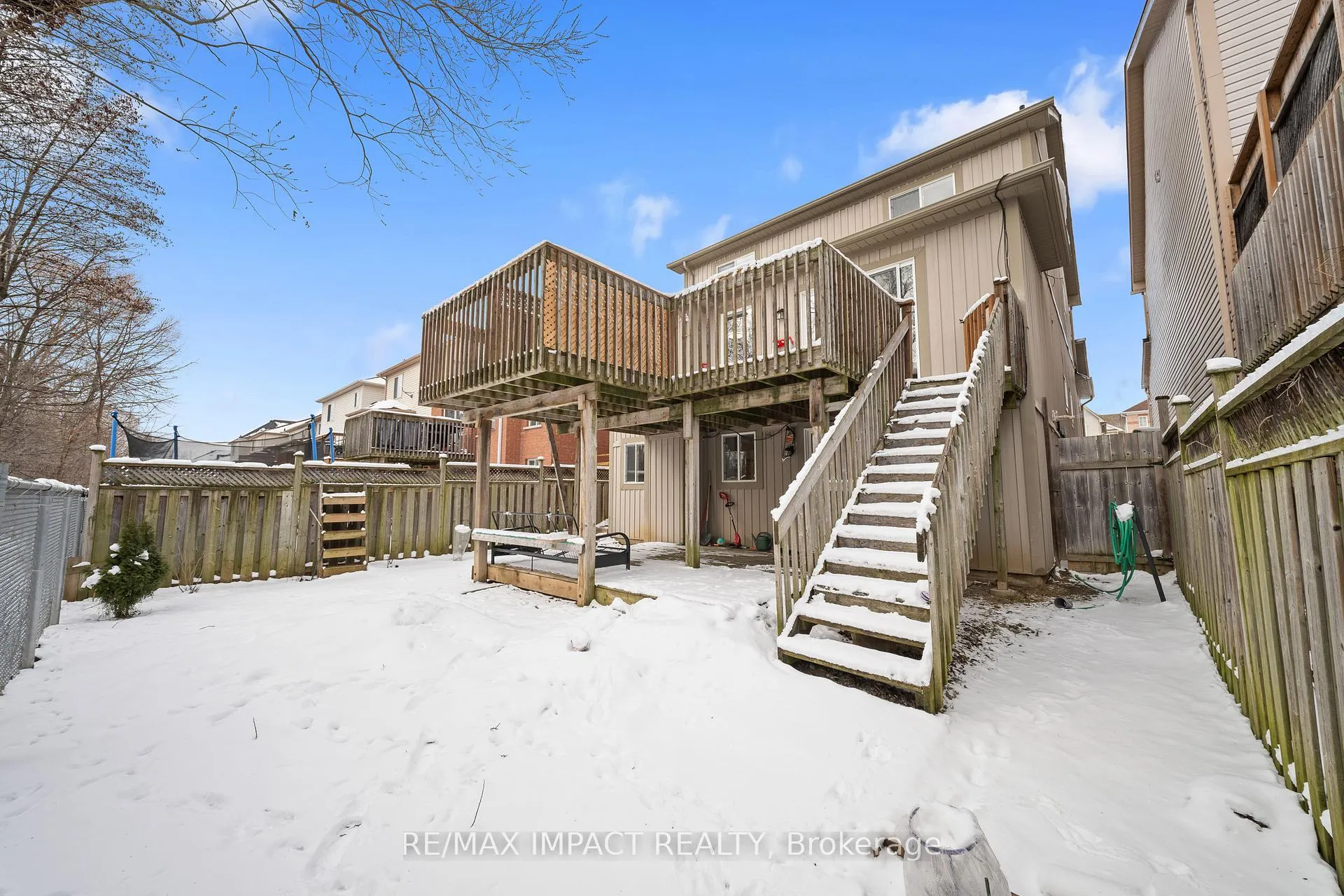 Photo 24 of 735 Brasswinds Trail N, Oshawa, Pinecrest — HOMEH