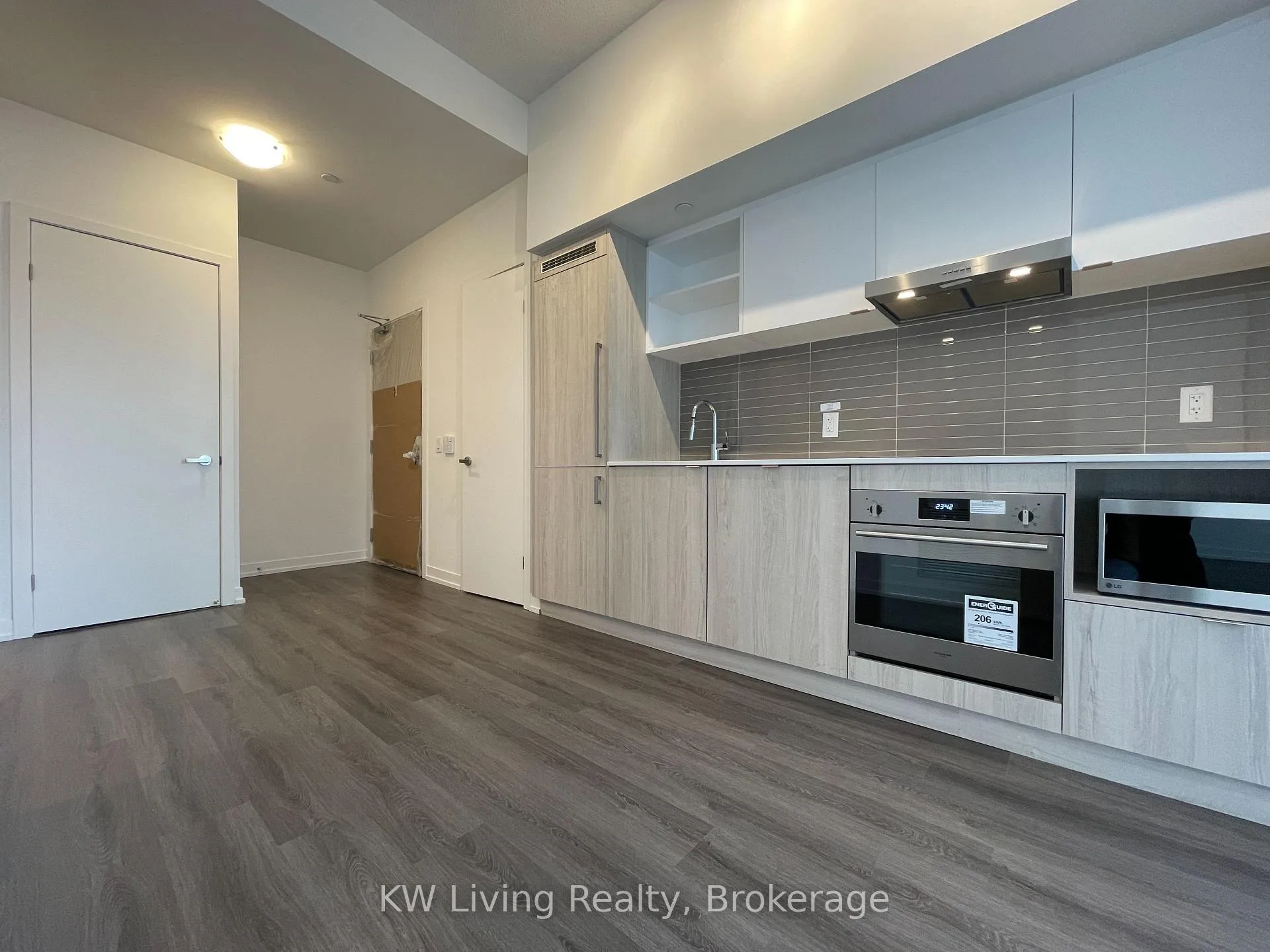 Photo 5 of Unit 2208, 138 Downes Street, Toronto, Waterfront Communities — HOMEH