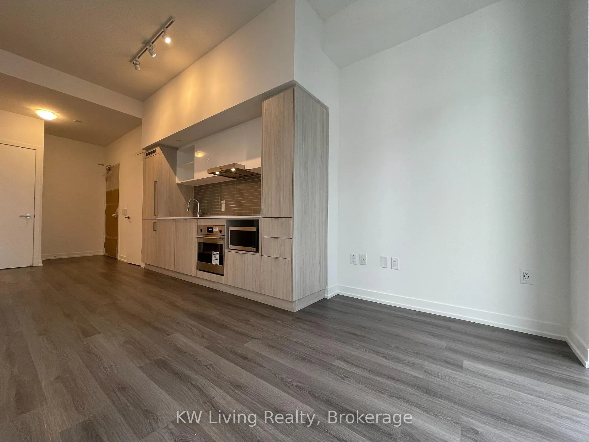 Photo 7 of Unit 2208, 138 Downes Street, Toronto, Waterfront Communities — HOMEH