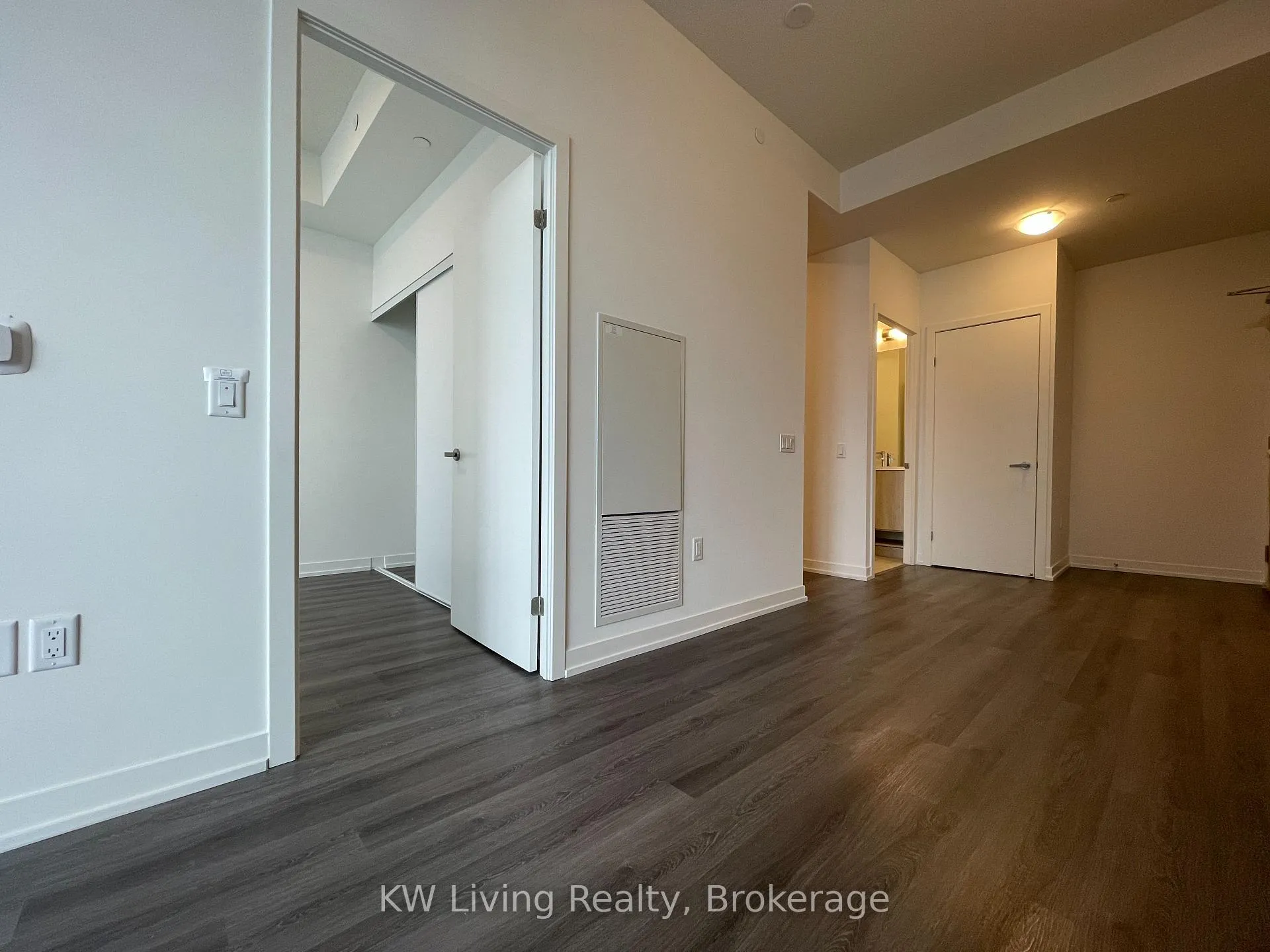 Photo 8 of Unit 2208, 138 Downes Street, Toronto, Waterfront Communities — HOMEH