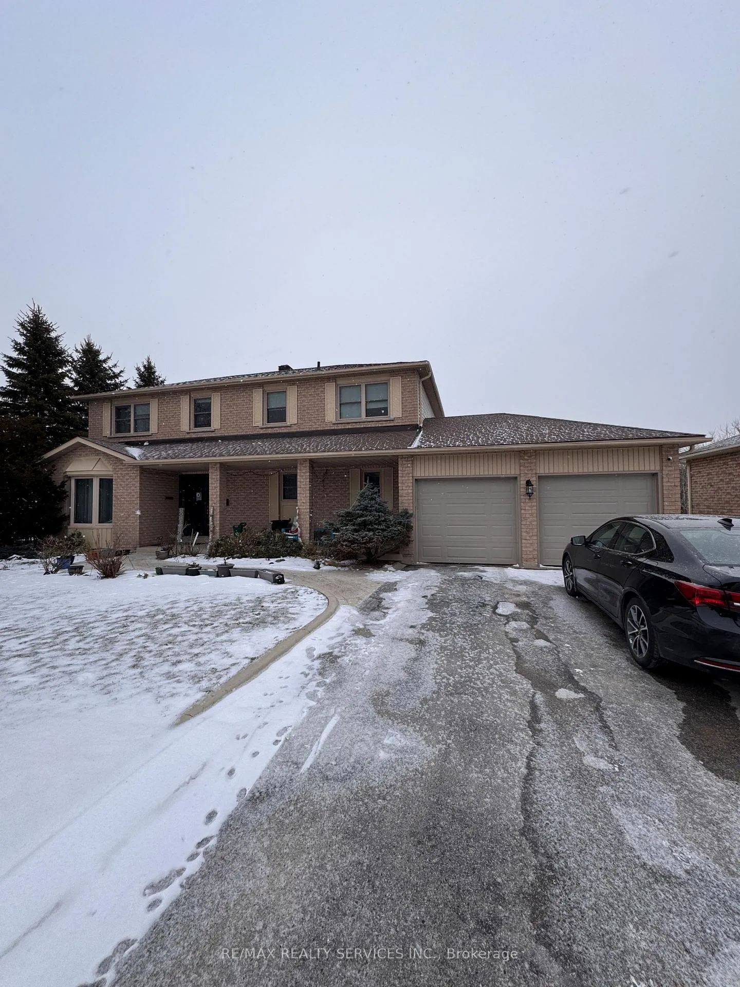 Photo 1 of 11 Erinlea Crescent, Erin — HOMEH