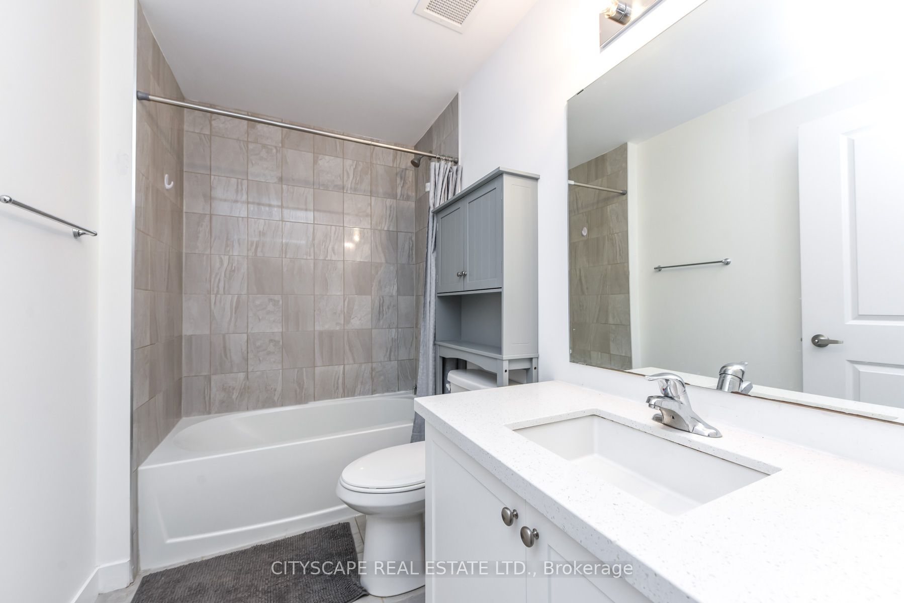 Photo 8 of Unit 323, 450 Dundas Street E, Hamilton, Waterdown — HOMEH