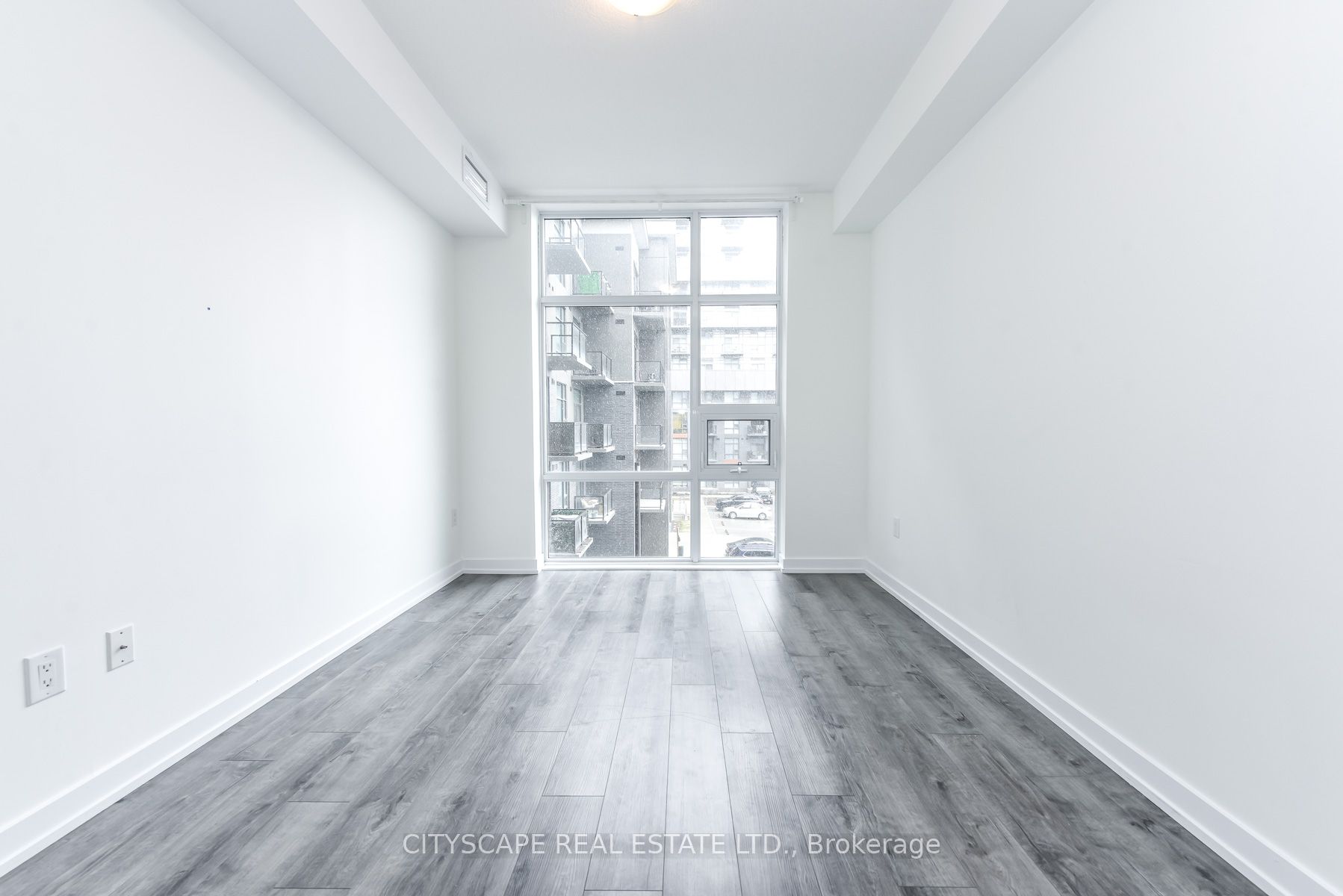 Photo 12 of Unit 323, 450 Dundas Street E, Hamilton, Waterdown — HOMEH