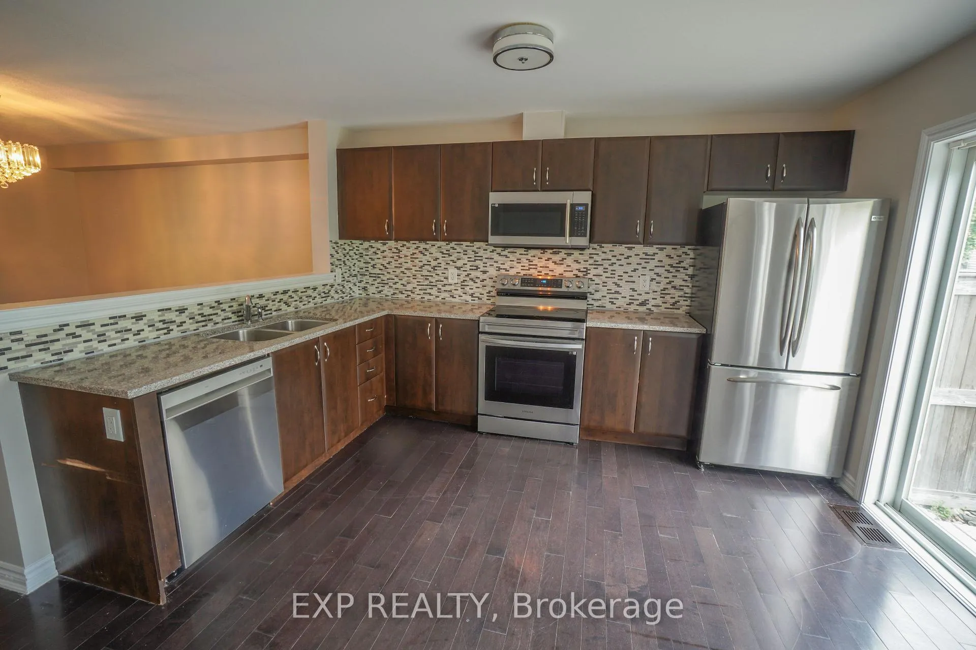 Photo 5 of 229 Cayman Road, Ottawa, Stittsville (North) — HOMEH