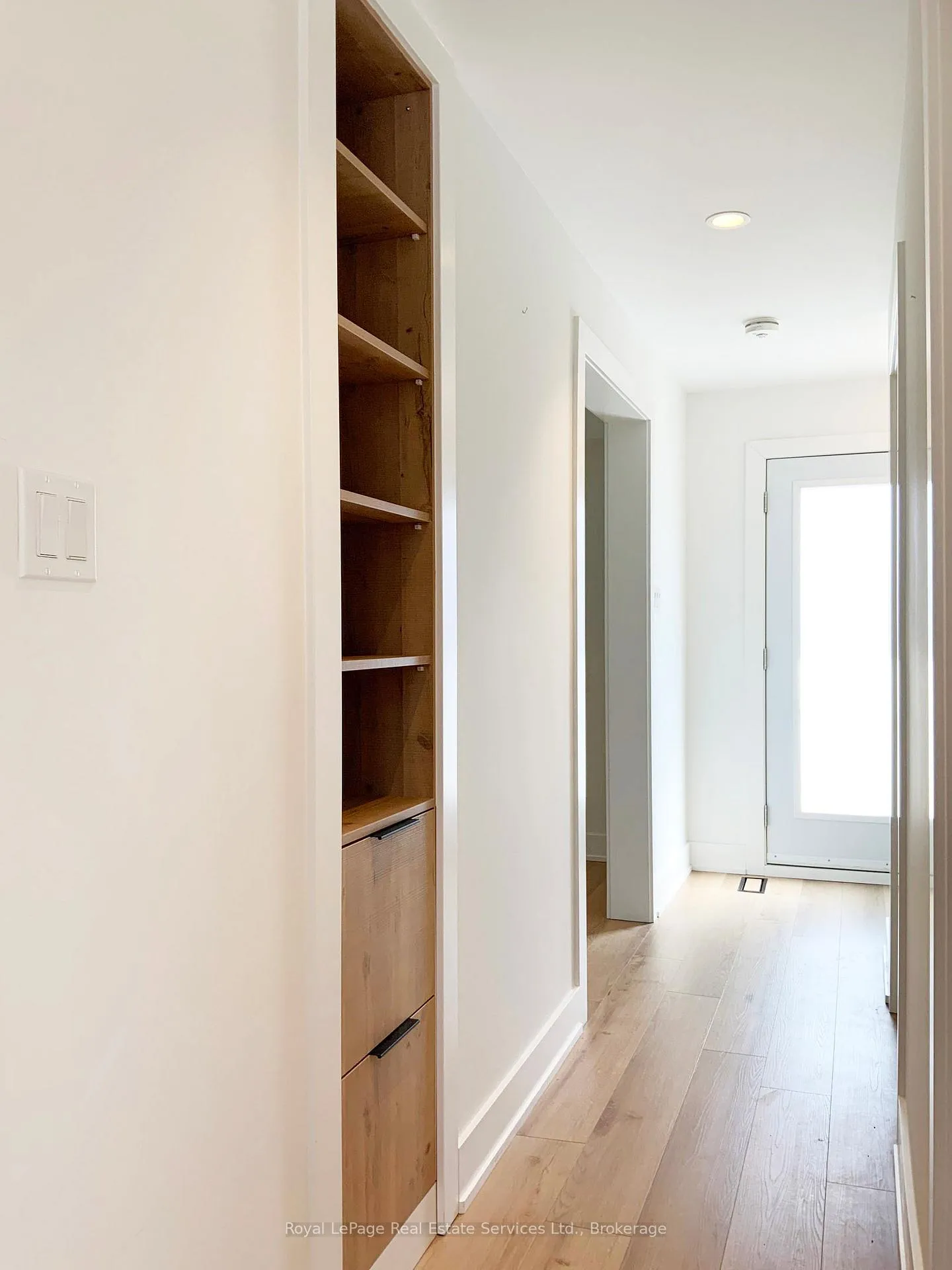 Photo 9 of Unit Main & Second Floor, 94 West 32nd Street, Hamilton, Westcliffe — HOMEH