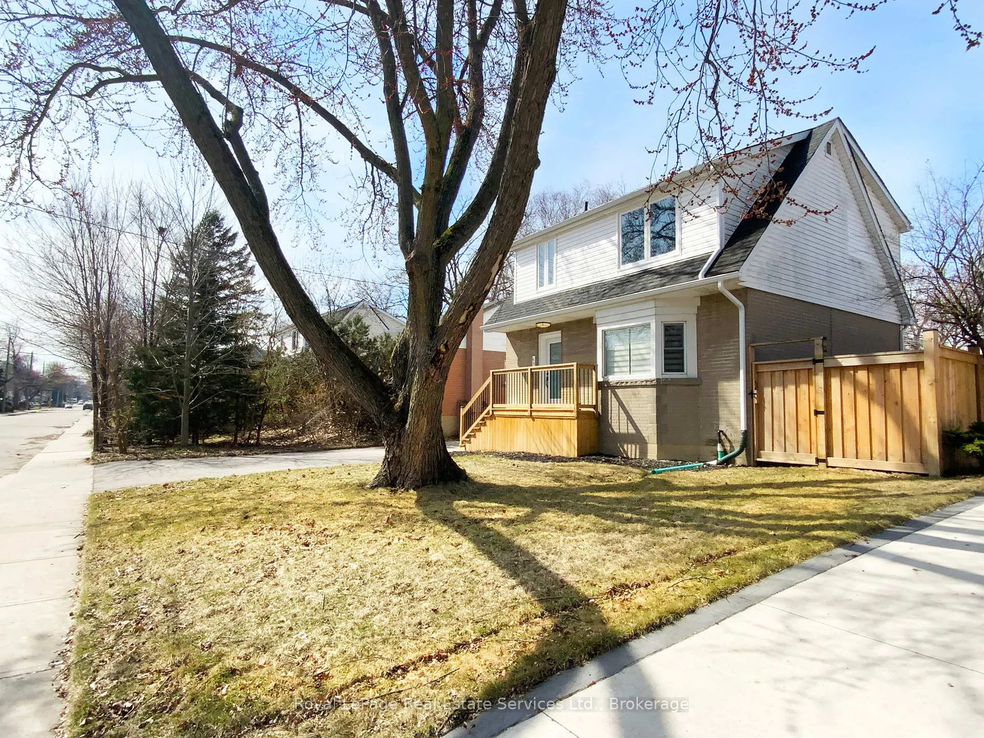 Photo 1 of Unit Main & Second Floor, 94 West 32nd Street, Hamilton, Westcliffe — HOMEH