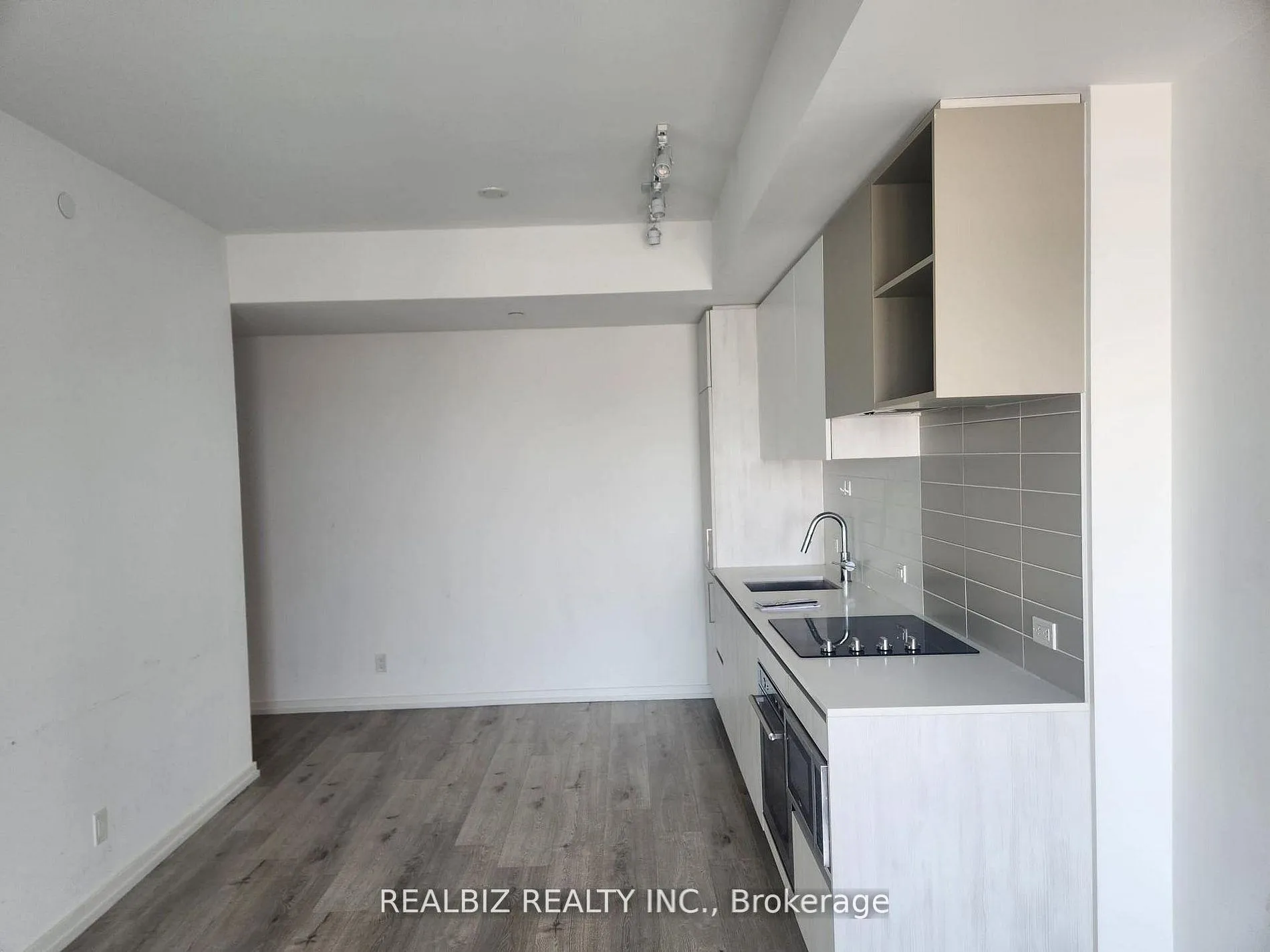 Photo 10 of Unit 3101, 1000 Portage Parkway, Vaughan, Vaughan Corporate Centre — HOMEH
