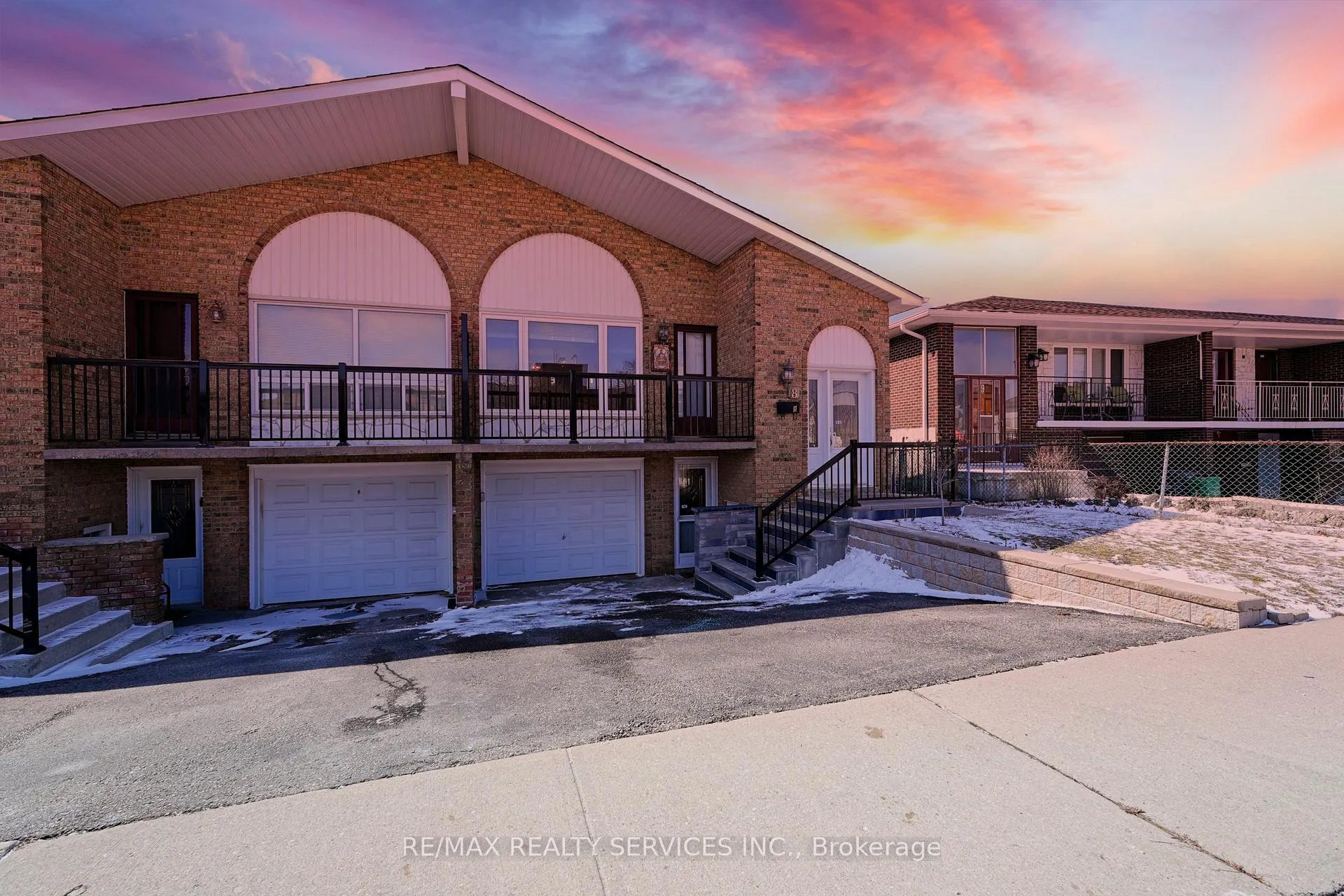 Photo 1 of 8 Cheryl Court, Brampton, Brampton North — HOMEH