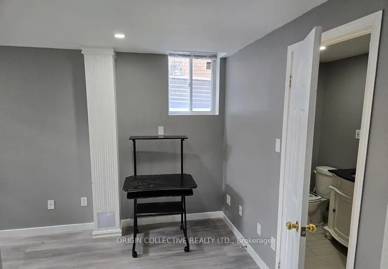 Photo 6 of 5 Hearthstone Cres, Clarington, Clarington, Courtice — HOMEH