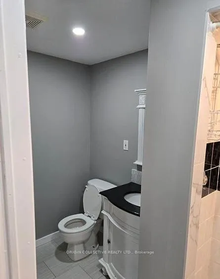 Photo 10 of 5 Hearthstone Cres, Clarington, Clarington, Courtice — HOMEH