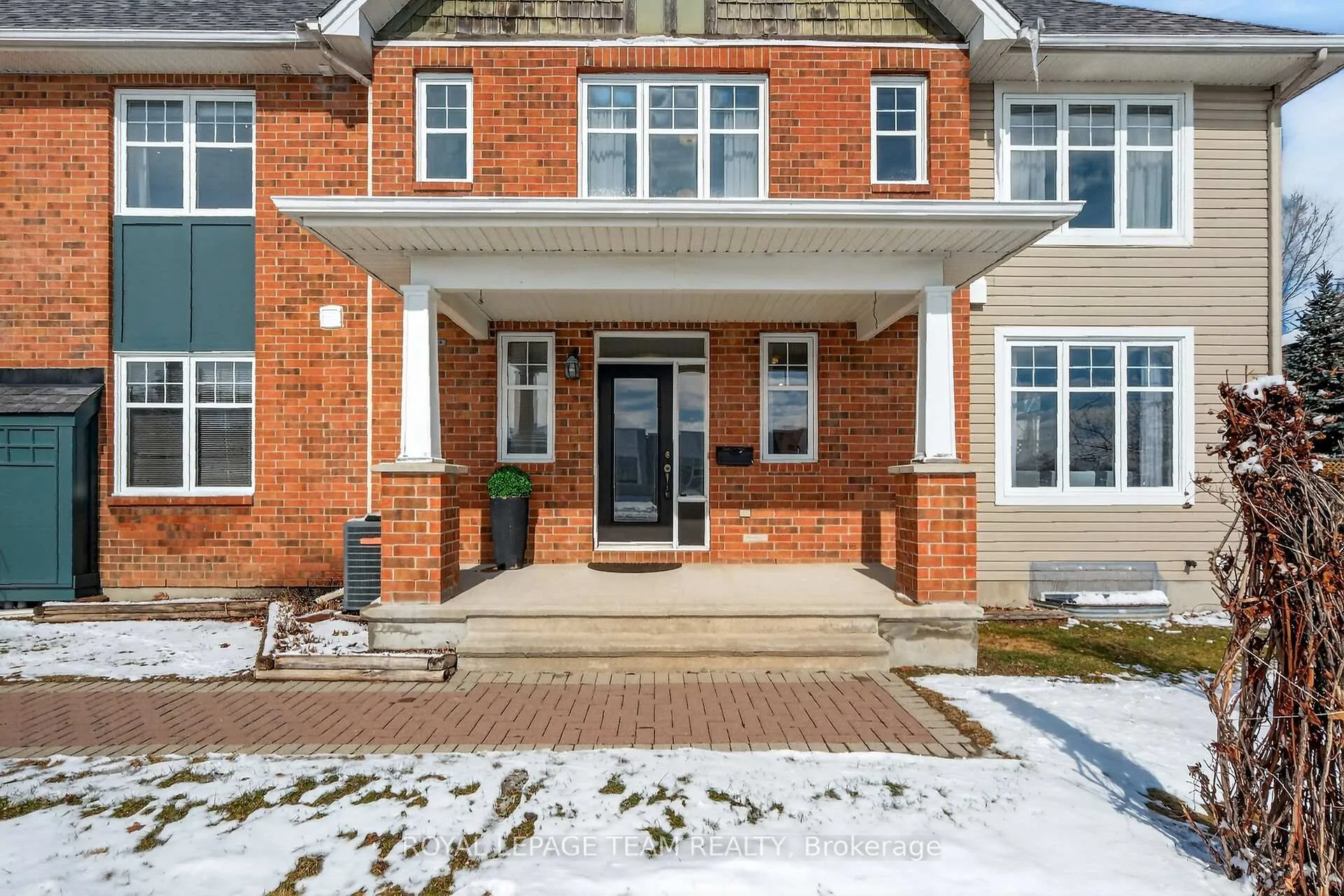 Photo 2 of 100 Shepody Circle, Ottawa, Blossom Park/Kemp Park/Findlay Creek — HOMEH