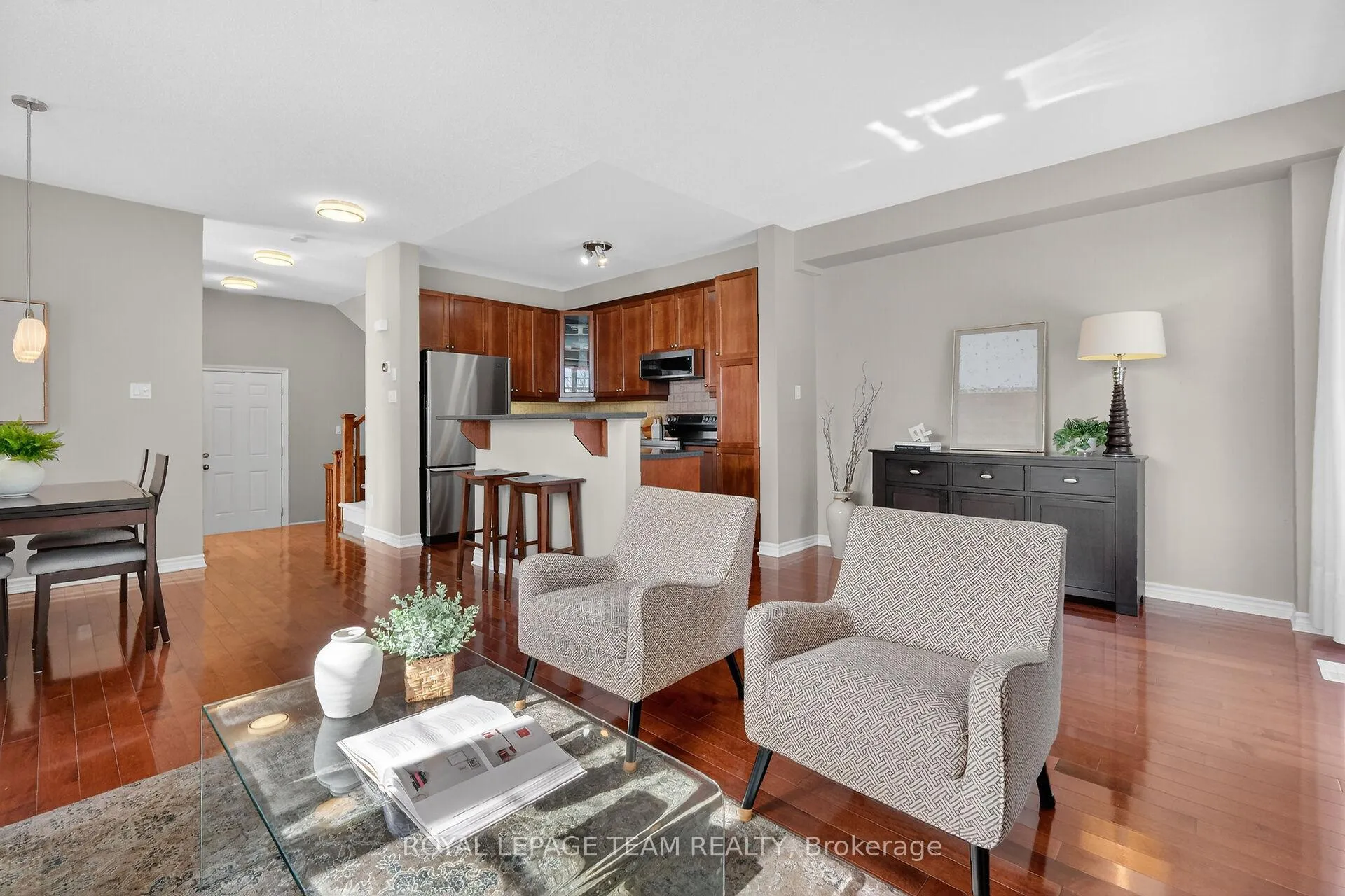 Photo 11 of 100 Shepody Circle, Ottawa, Blossom Park/Kemp Park/Findlay Creek — HOMEH