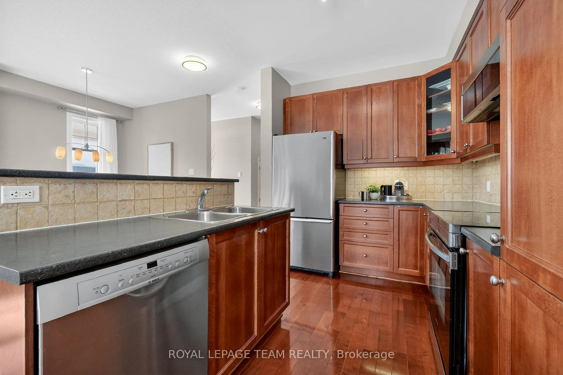 Photo 19 of 100 Shepody Circle, Ottawa, Blossom Park/Kemp Park/Findlay Creek — HOMEH