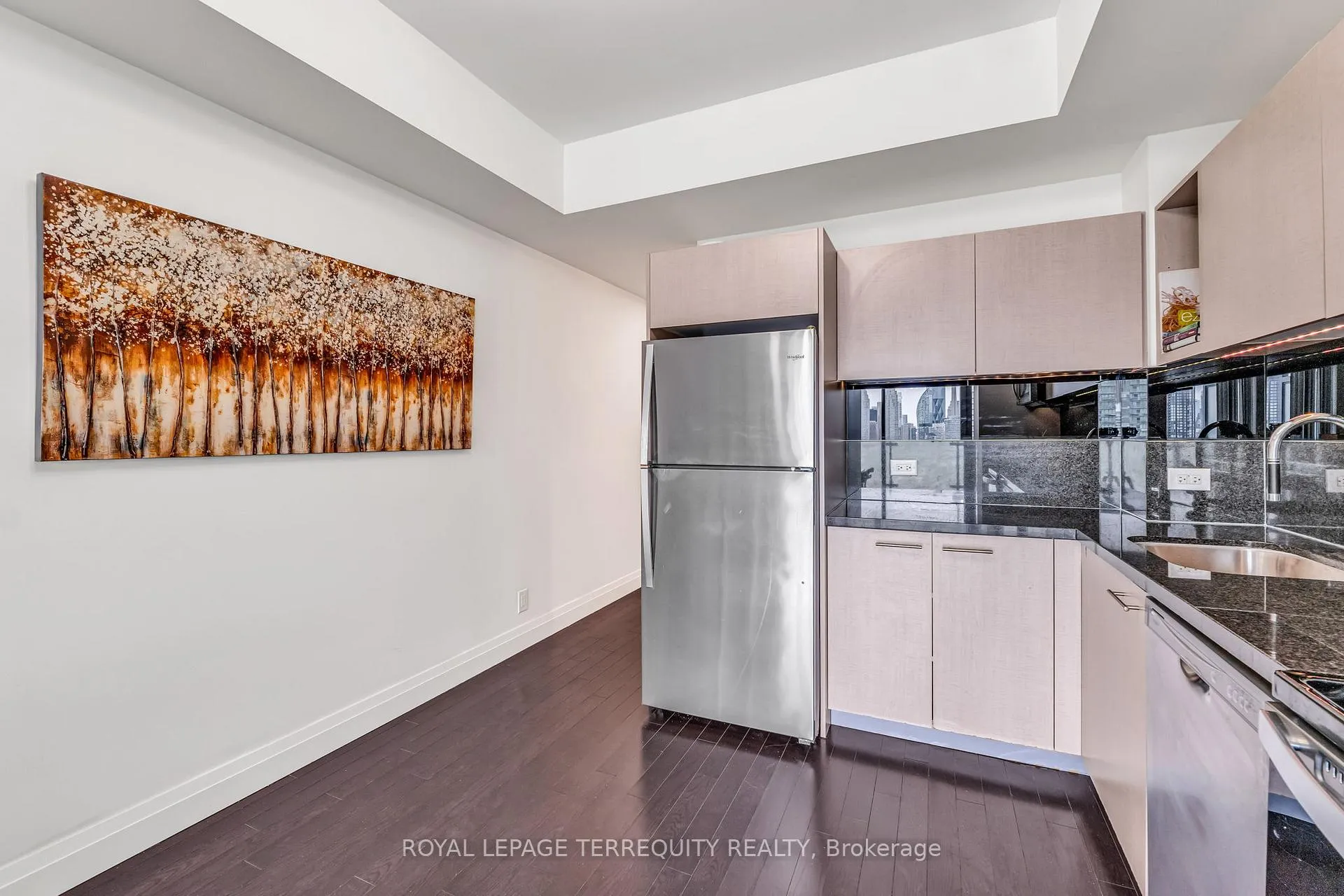 Photo 8 of Unit 2401, 390 Cherry Street, Toronto, Waterfront Communities — HOMEH